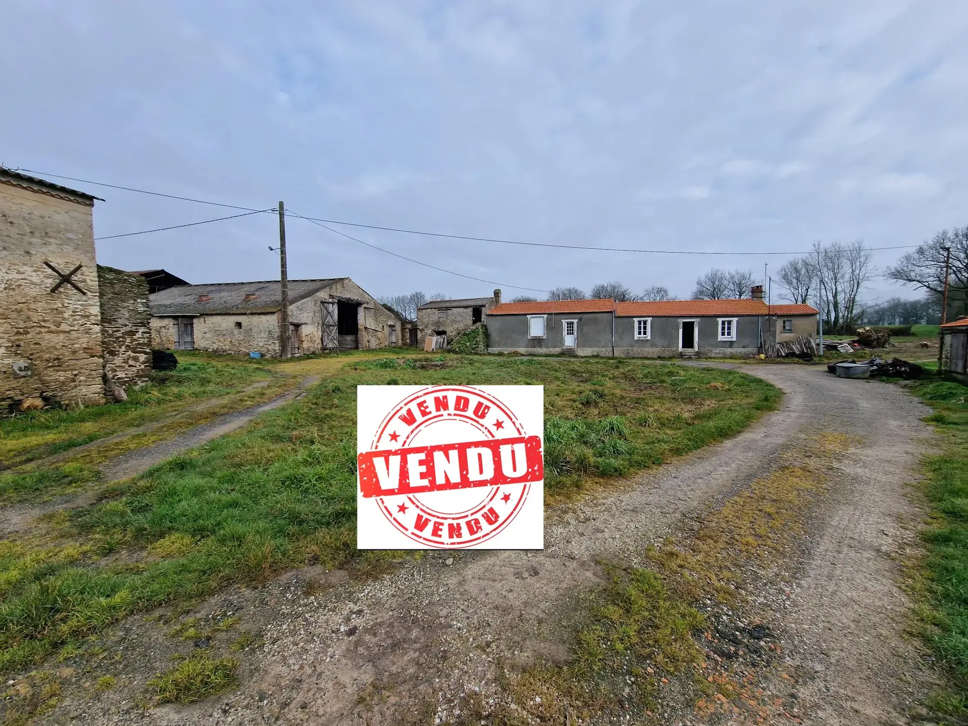 Corps de ferme à rénover sur 3 hectares à Machecoul - Opportunité agricole