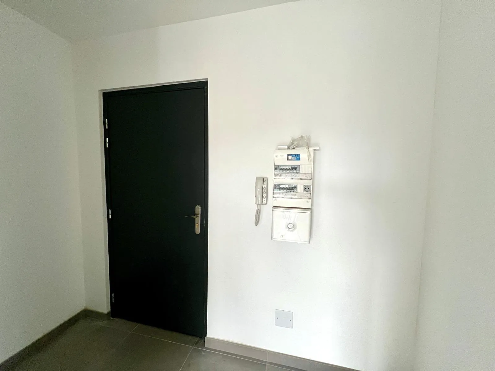 Appartement 2 pièces rénové de 57 m2 à Serémange-Erzange avec garage et balcon 