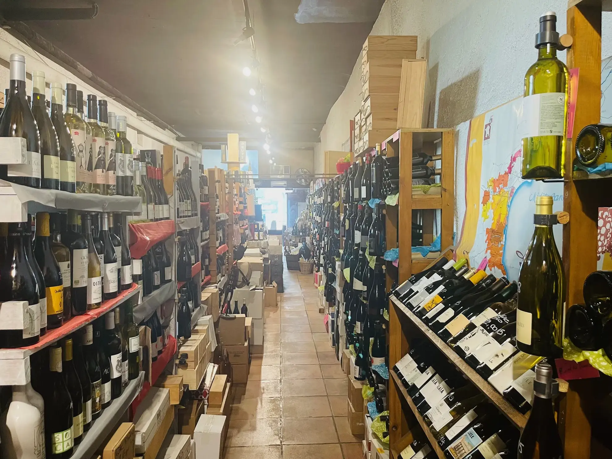 Fonds de commerce en plein centre de Carcassonne, emplacement premium 