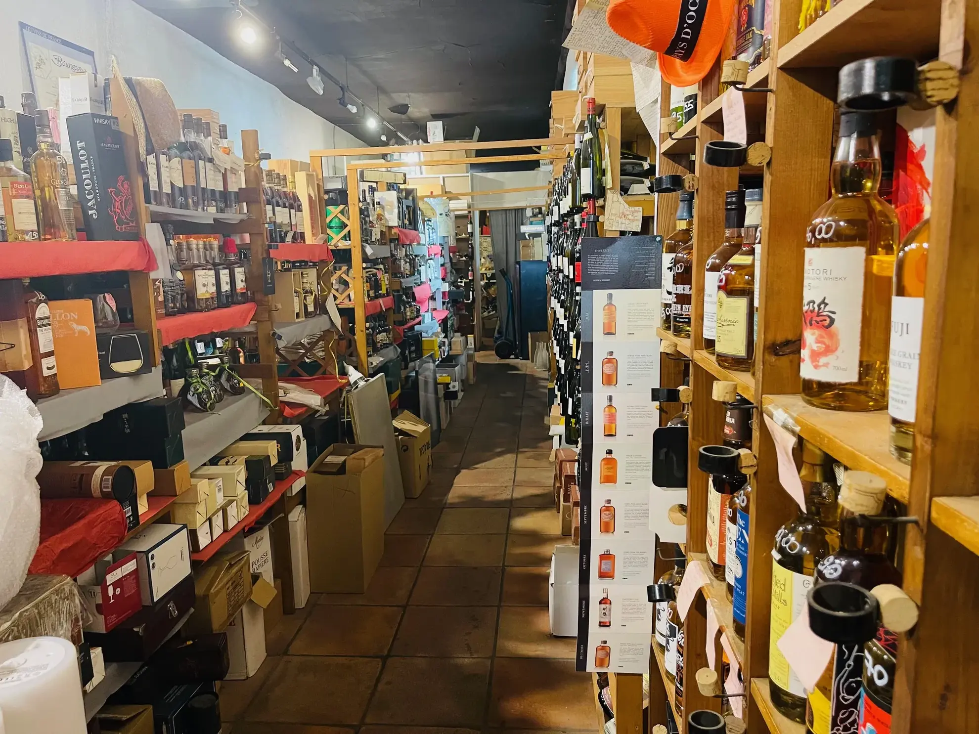 Fonds de commerce en plein centre de Carcassonne, emplacement premium 