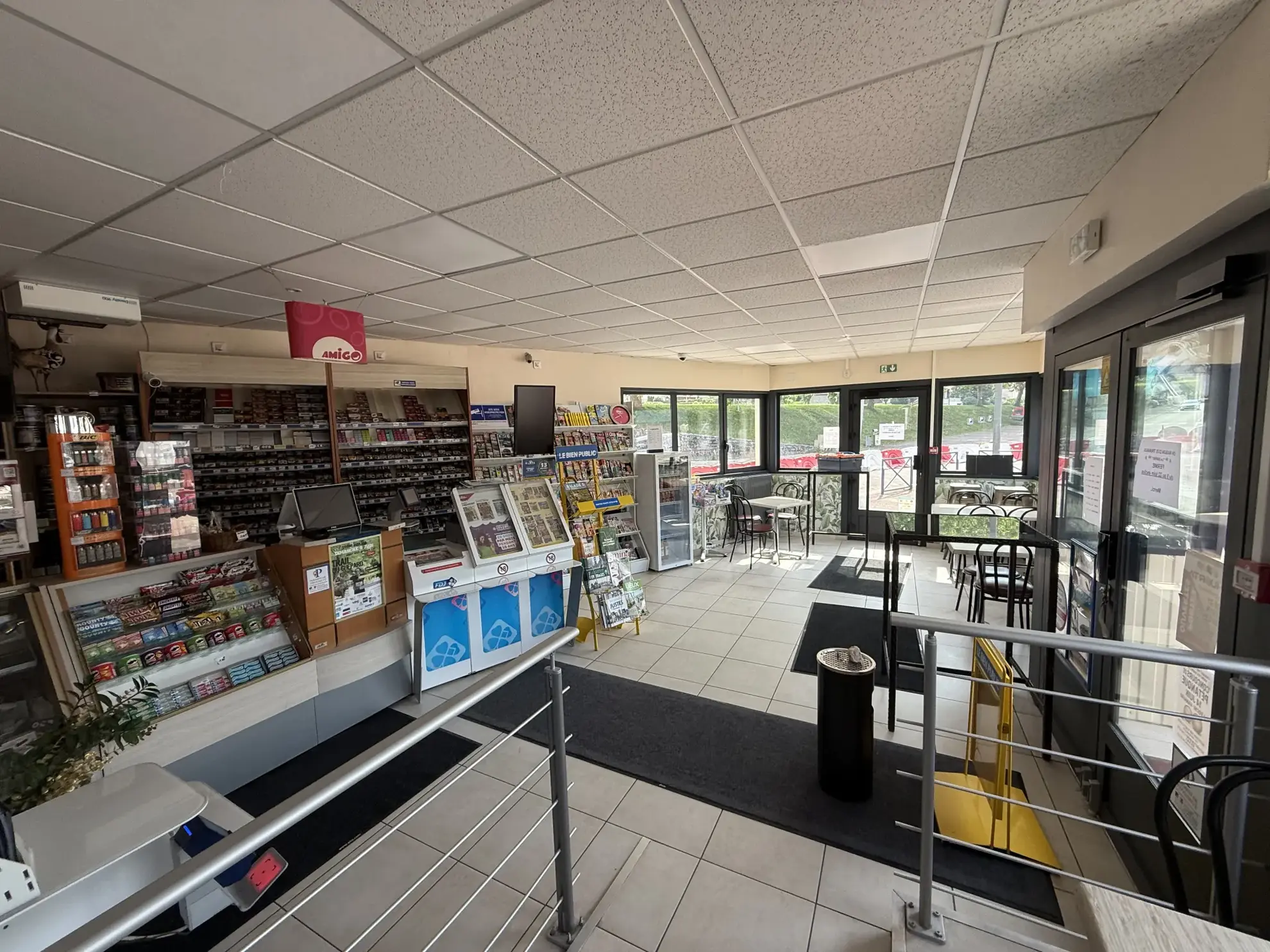 Ensemble immobilier à Montbard avec commerce et logement, forte rentabilité et potentiel de développement 