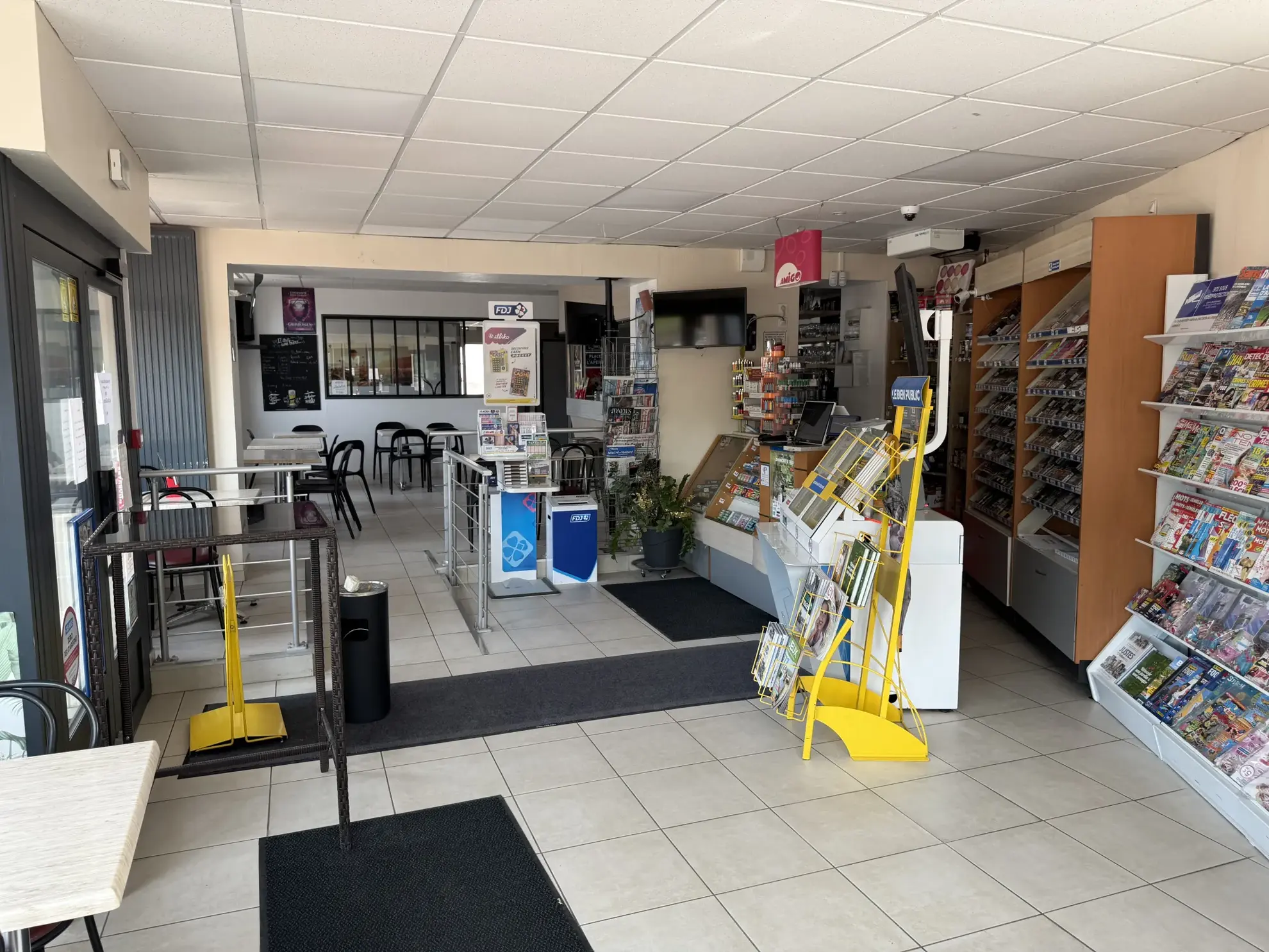 Ensemble immobilier à Montbard avec commerce et logement, forte rentabilité et potentiel de développement 