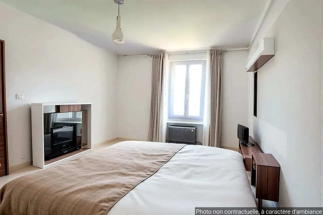 Charmante maison de village avec jardin, terrasse et garage à Villeneuve-lès-Sablons 