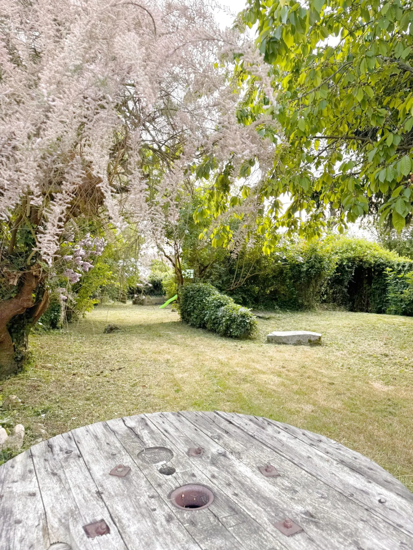Charmante maison de village avec jardin, terrasse et garage à Villeneuve-lès-Sablons 