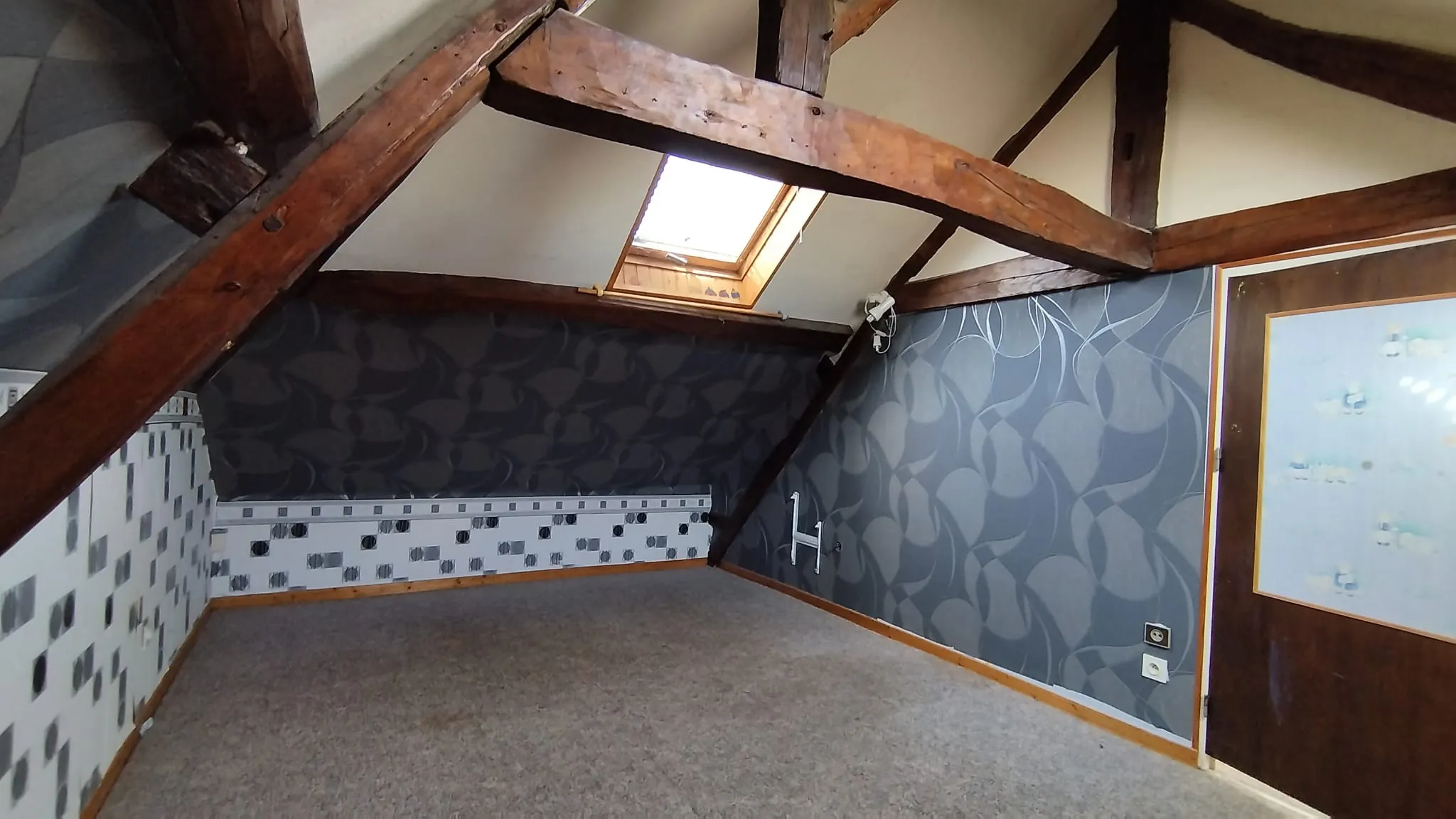 Charmante maison de village avec jardin, terrasse et garage à Villeneuve-lès-Sablons 