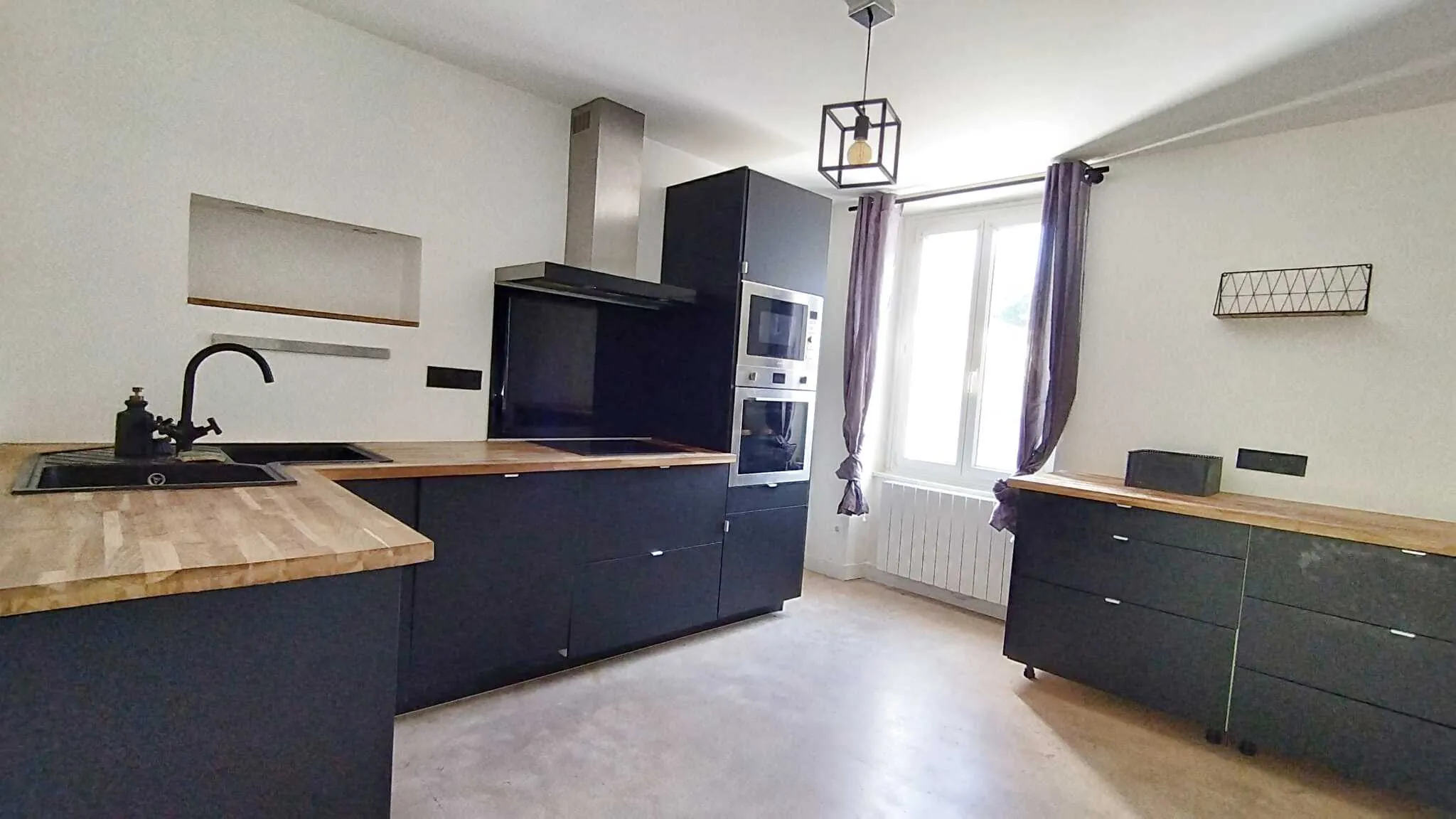 Charmante maison de village avec jardin, terrasse et garage à Villeneuve-lès-Sablons 