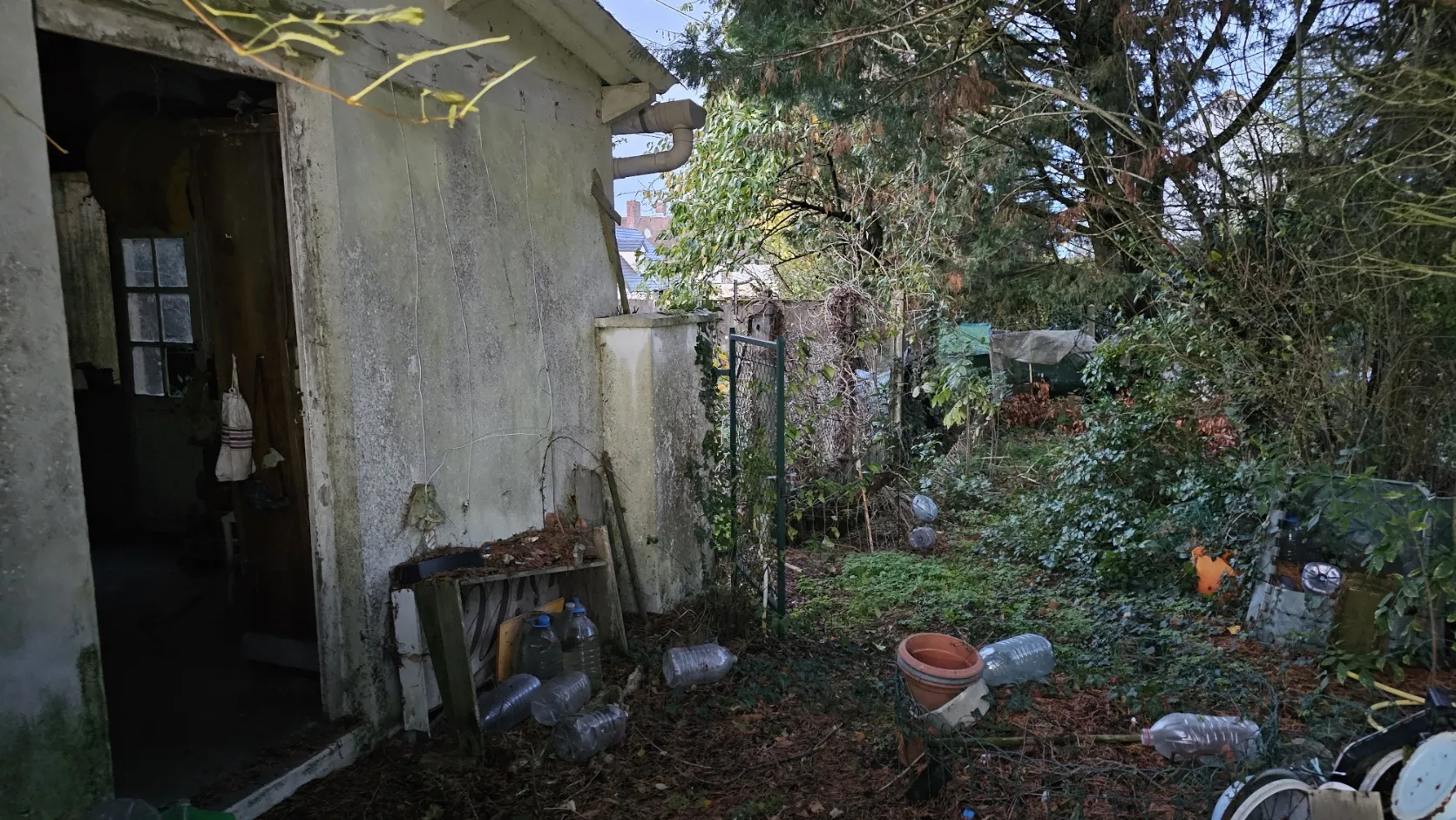 Maison à rénover de 67 m² avec jardin à Saint-Lubin-en-Vergonnois 