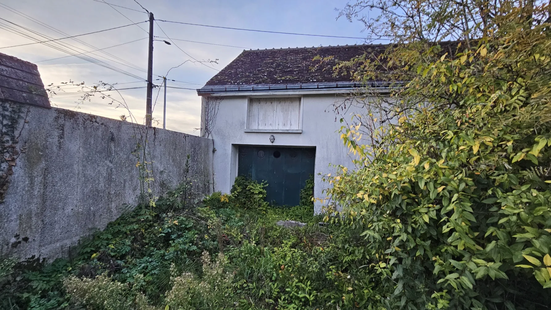 Maison à rénover de 67 m² avec jardin à Saint-Lubin-en-Vergonnois 