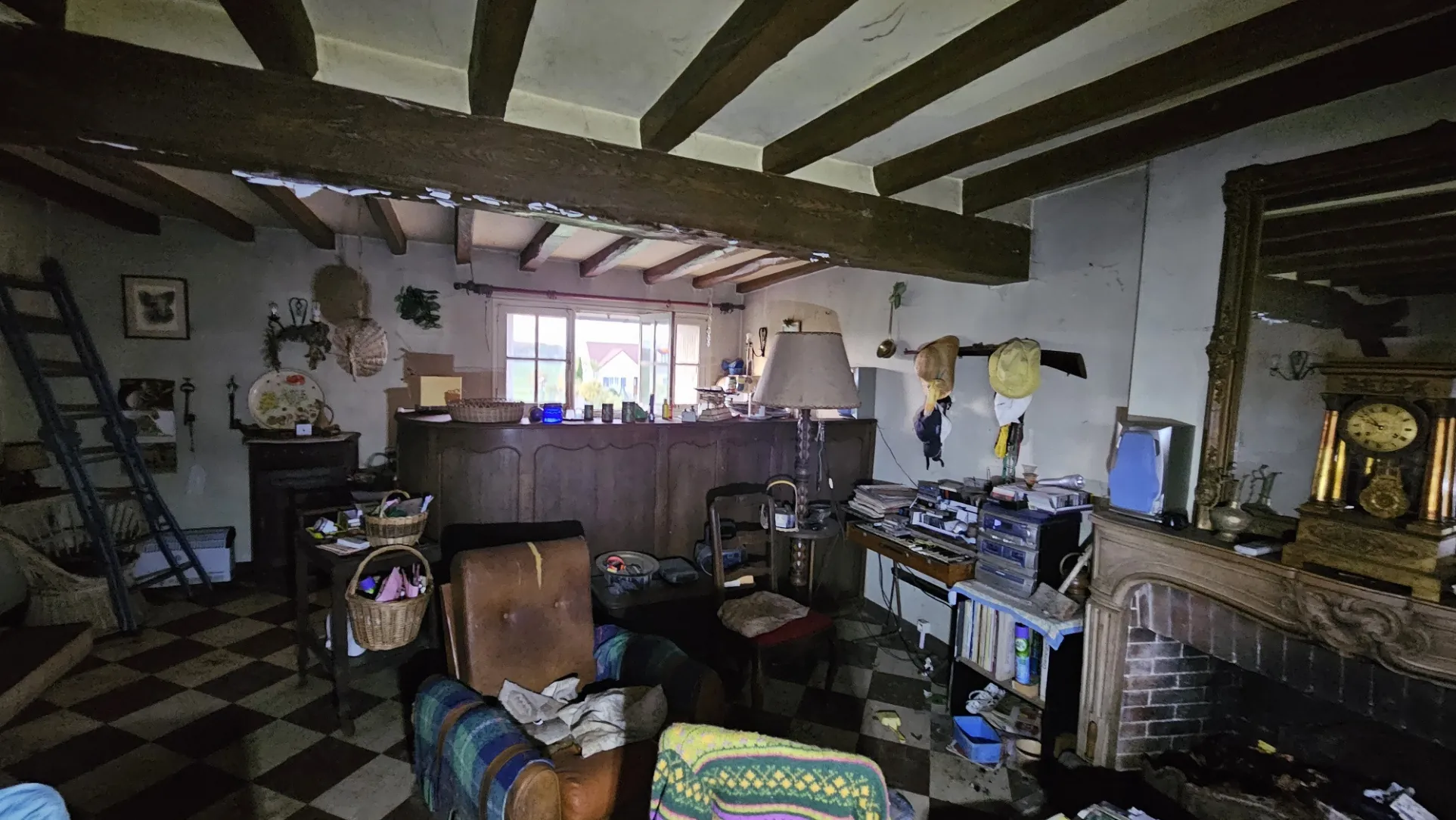 Maison à rénover de 67 m² avec jardin à Saint-Lubin-en-Vergonnois 