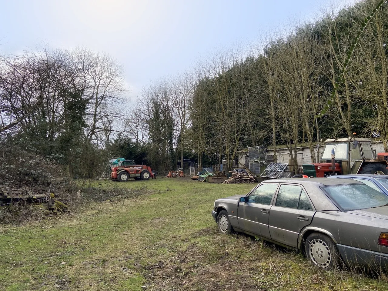 Terrain constructible à Jeumont proche de la Belgique – Grande façade et environnement verdoyant