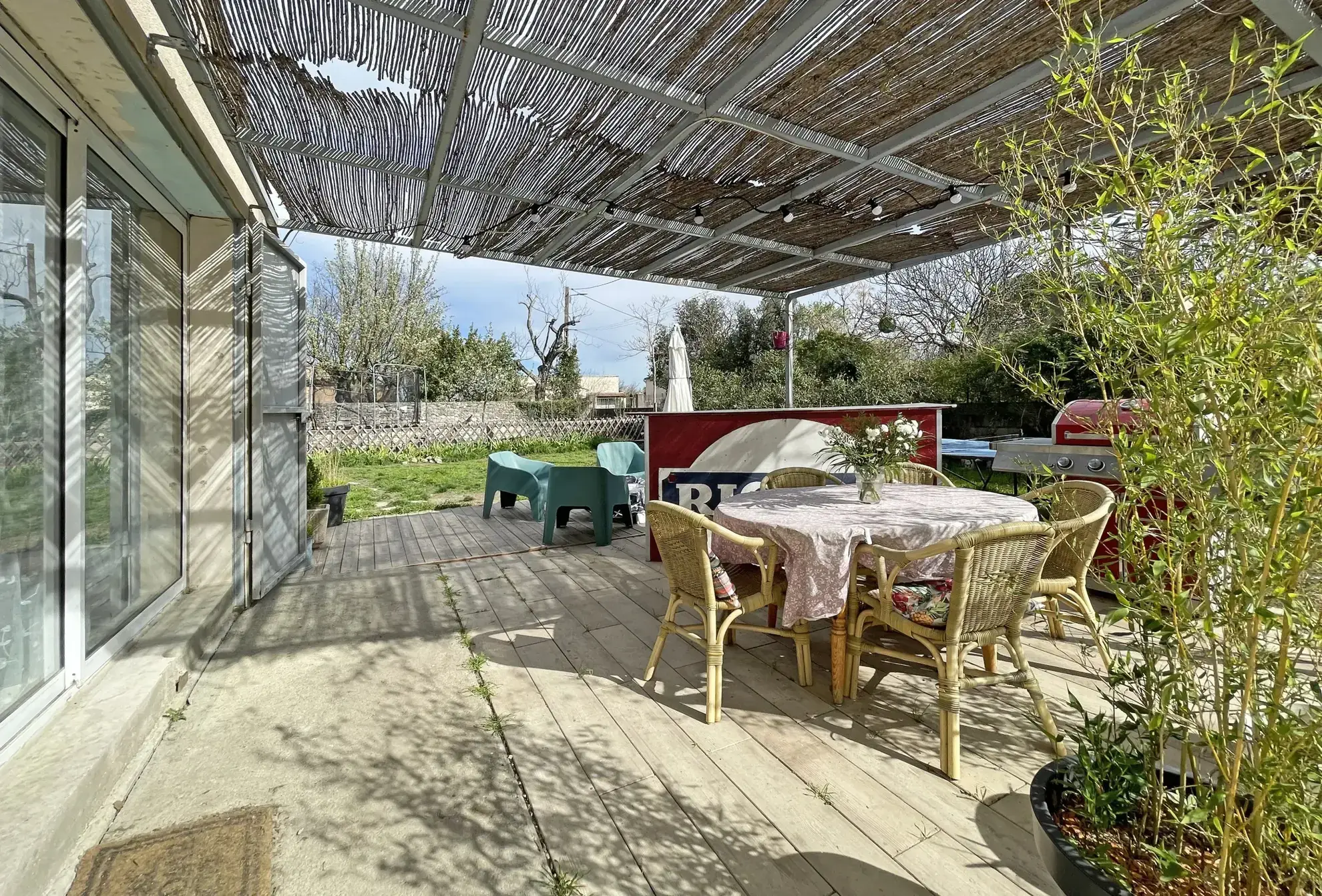 Belle maison familiale avec piscine et jardin dans le triangle Nîmes-Uzès-Alès 