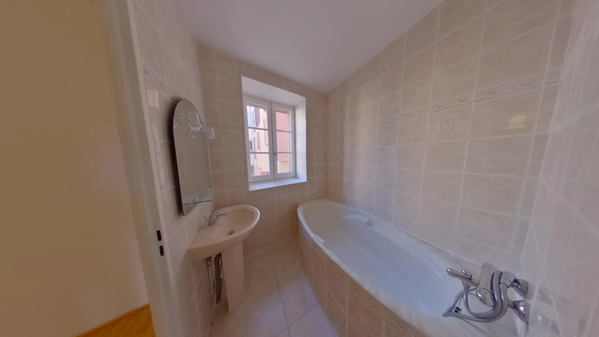 Appartement de 90,7 m² à Narbonne, 3 chambres, centre-ville, à vendre 