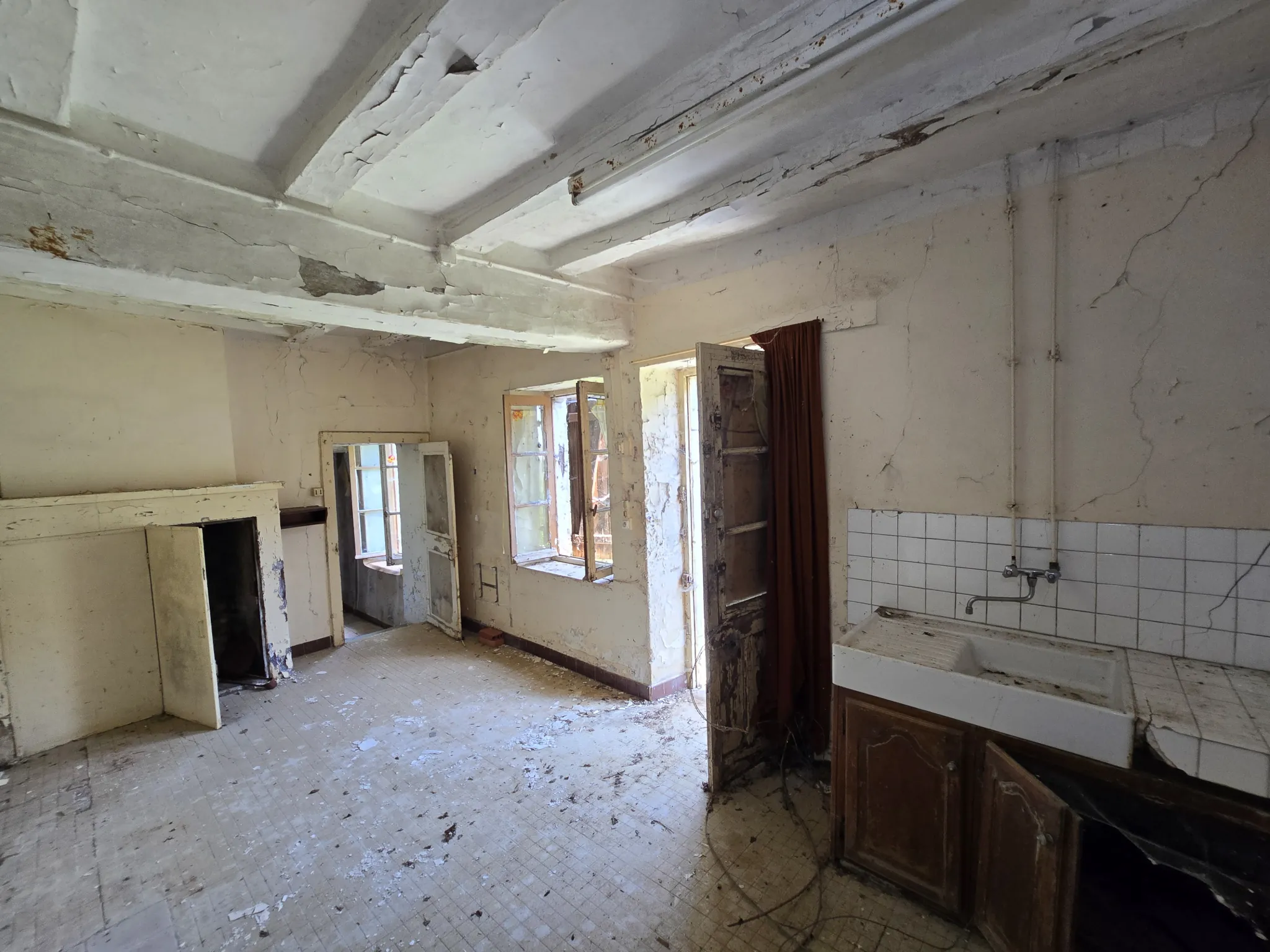 Maison à rénover à Azay le Ferron - 63 m² avec potentiel 