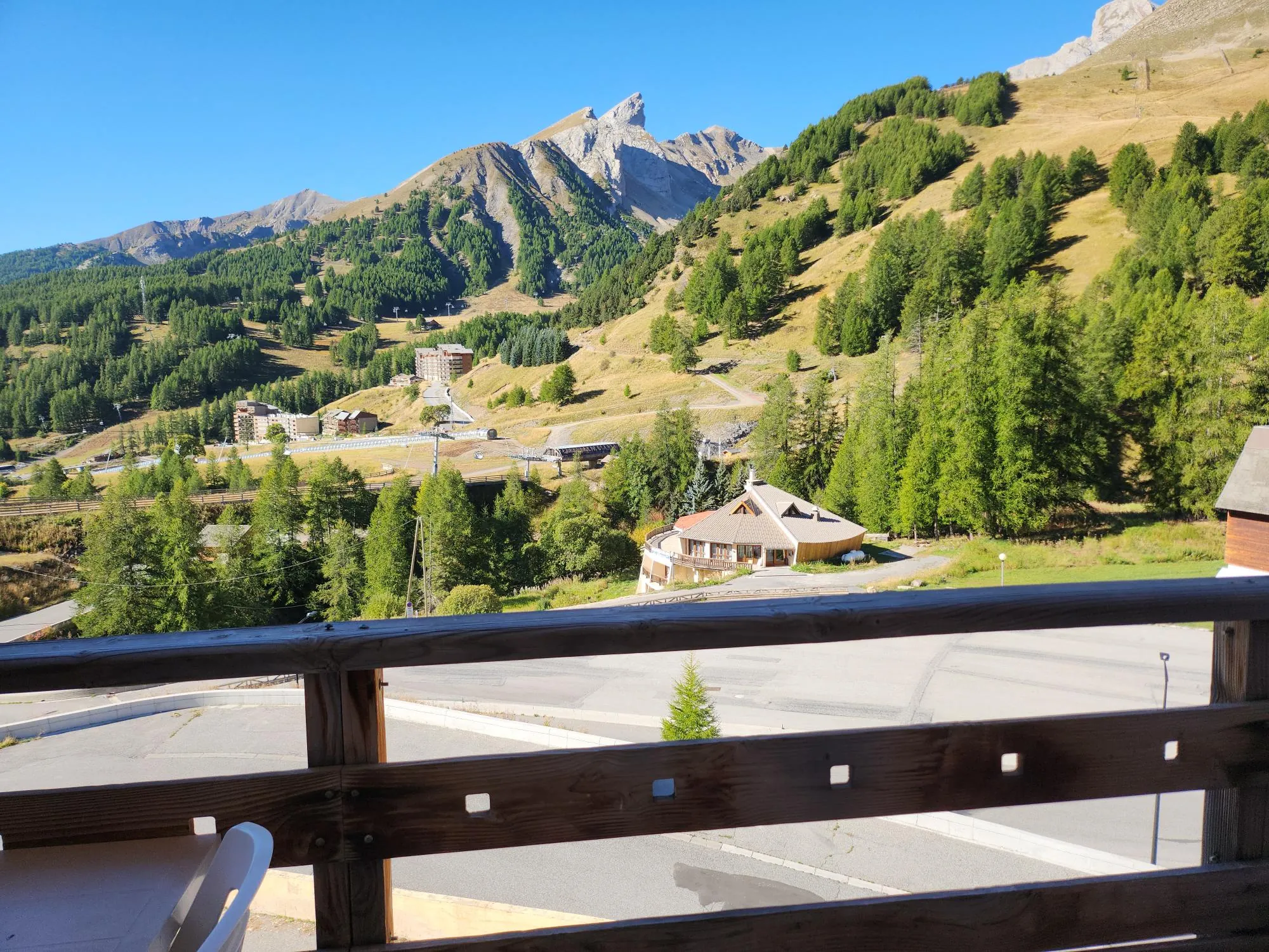 Appartement T3 avec balcon sud à La Foux d'Allos – Résidence avec services