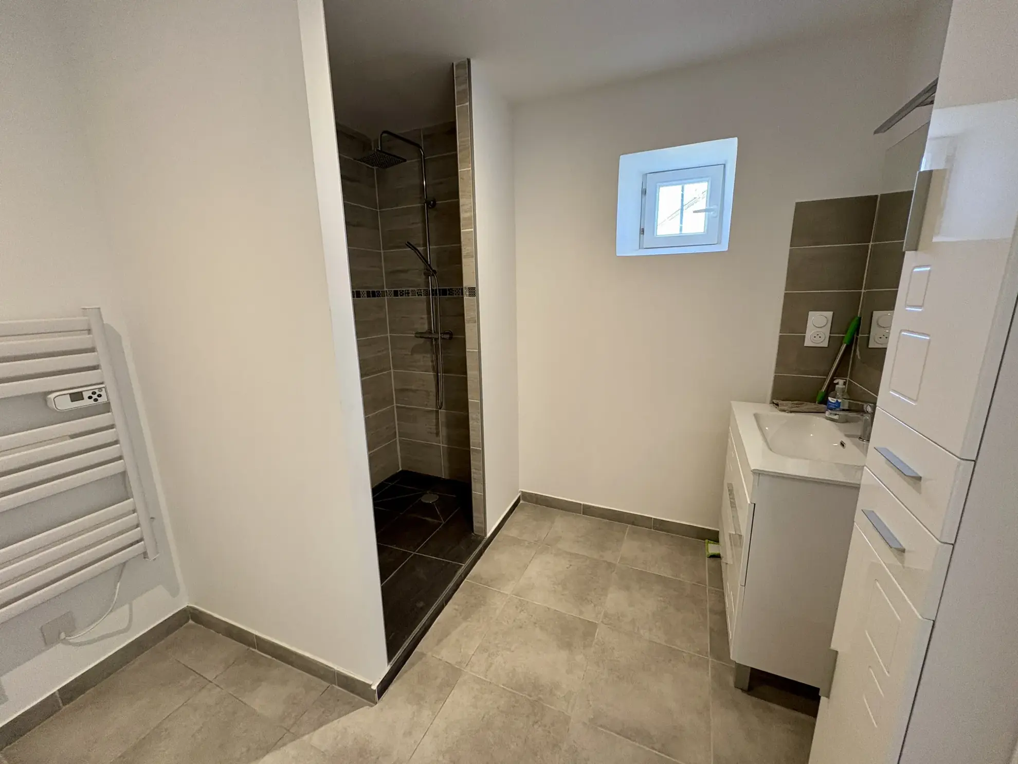 Maison individuelle rénovée de 160 m² à Pujols-sur-Ciron proche Langon 