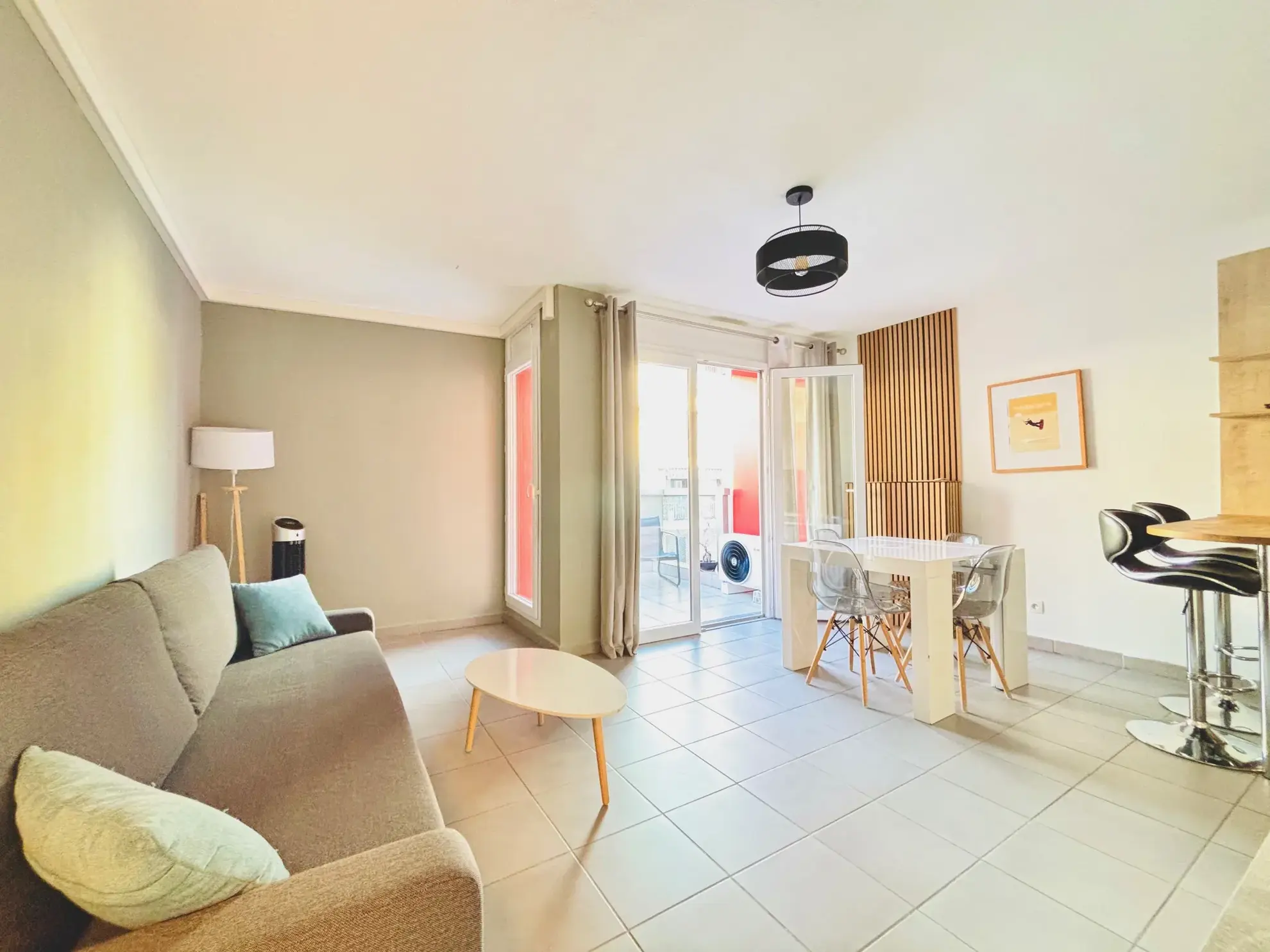 Appartement 2 pièces de 44m² à Nice avec terrasse, cave et option garage en dernier étage