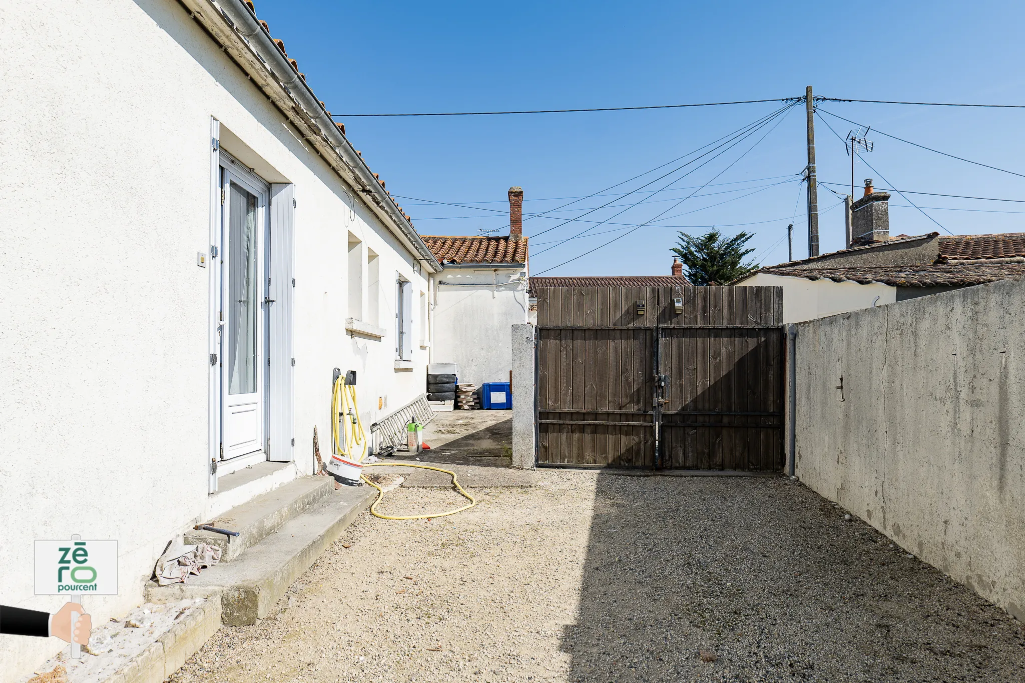 Maison à rénover avec fort potentiel à Triaize, Vendée, proche des plages 