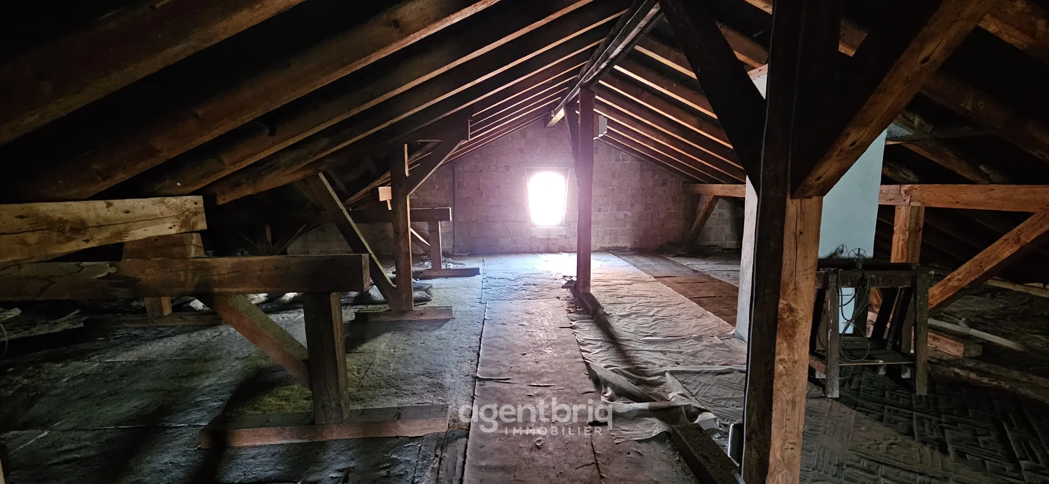 Maison individuelle à Lutterbach avec sous-sol et combles aménageables 