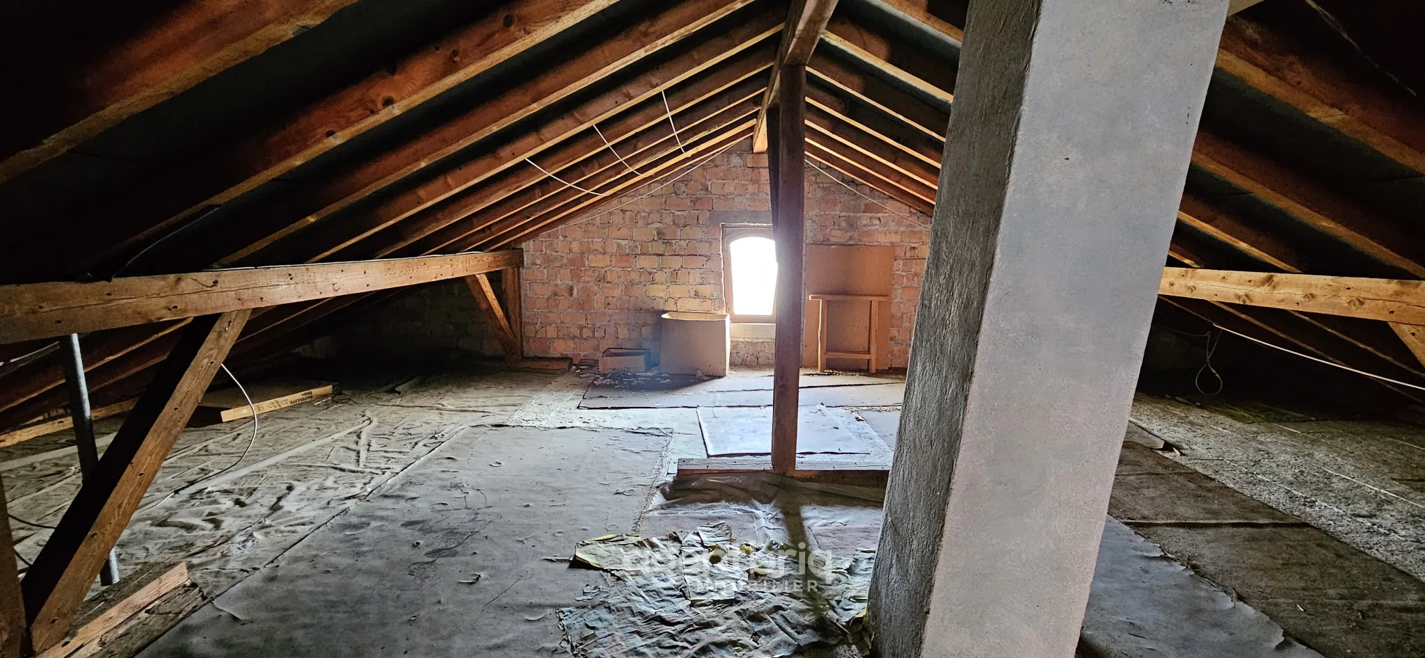 Maison individuelle à Lutterbach avec sous-sol et combles aménageables 