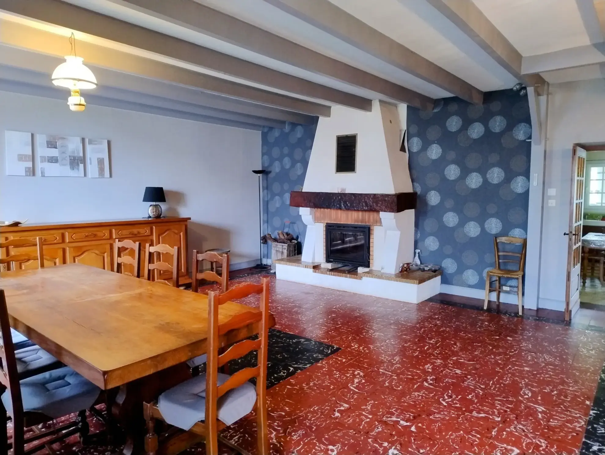 Maison de village de 136 m² avec dépendances et jardin à Soussac 