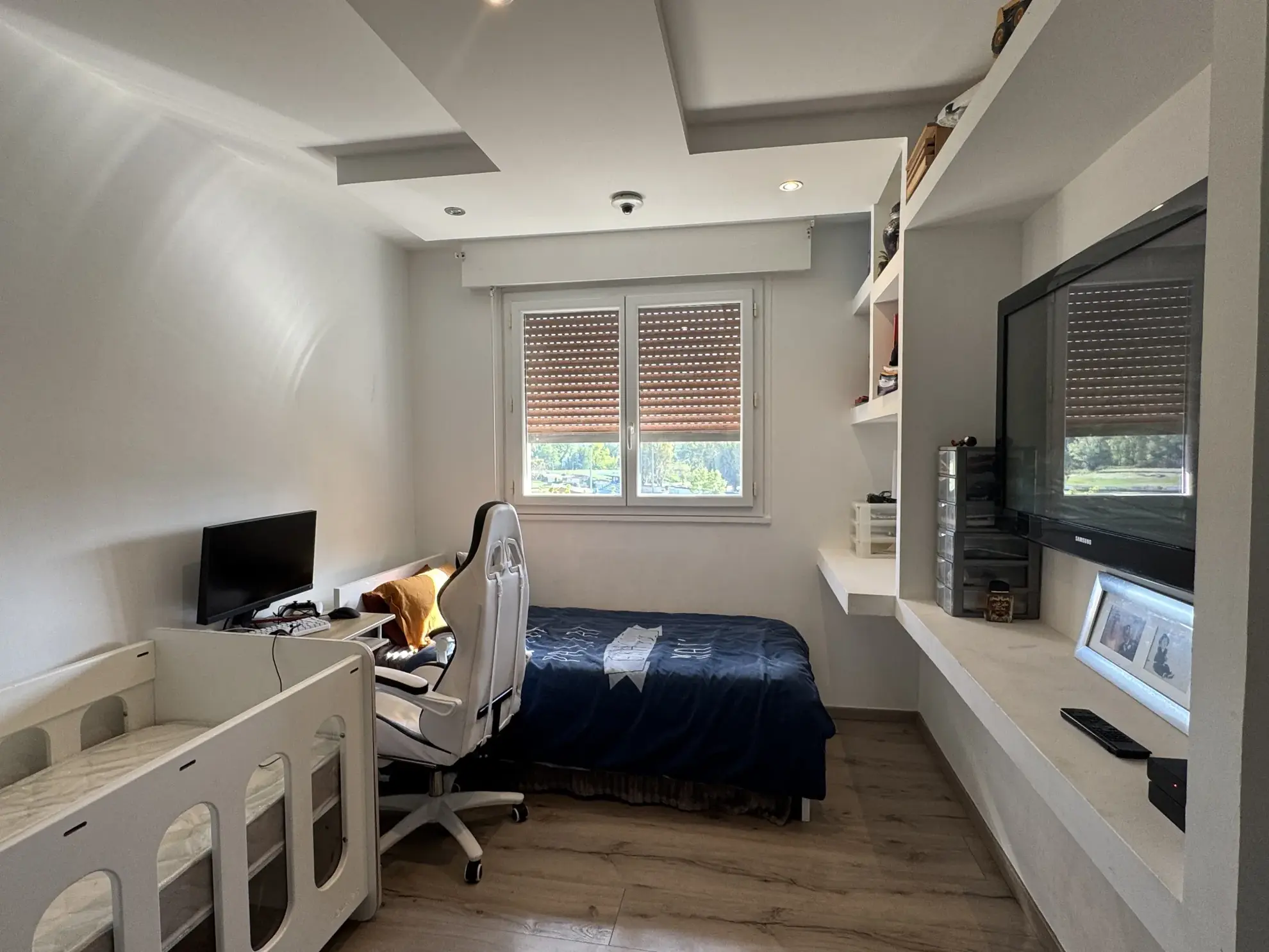 Appartement T4 lumineux à Ghisonaccia avec terrasse et potentiel de transformation 