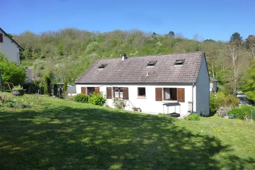 Maison familiale à vendre à Tonnerre avec jardin de 995 m² - 110 m² 