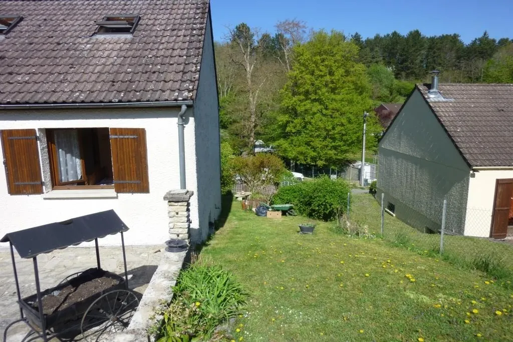 Maison familiale à vendre à Tonnerre avec jardin de 995 m² - 110 m² 