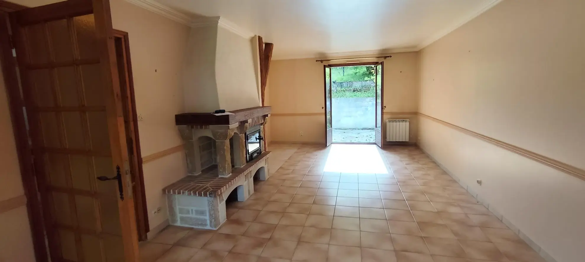 Maison familiale à vendre à Tonnerre avec jardin de 995 m² - 110 m² 