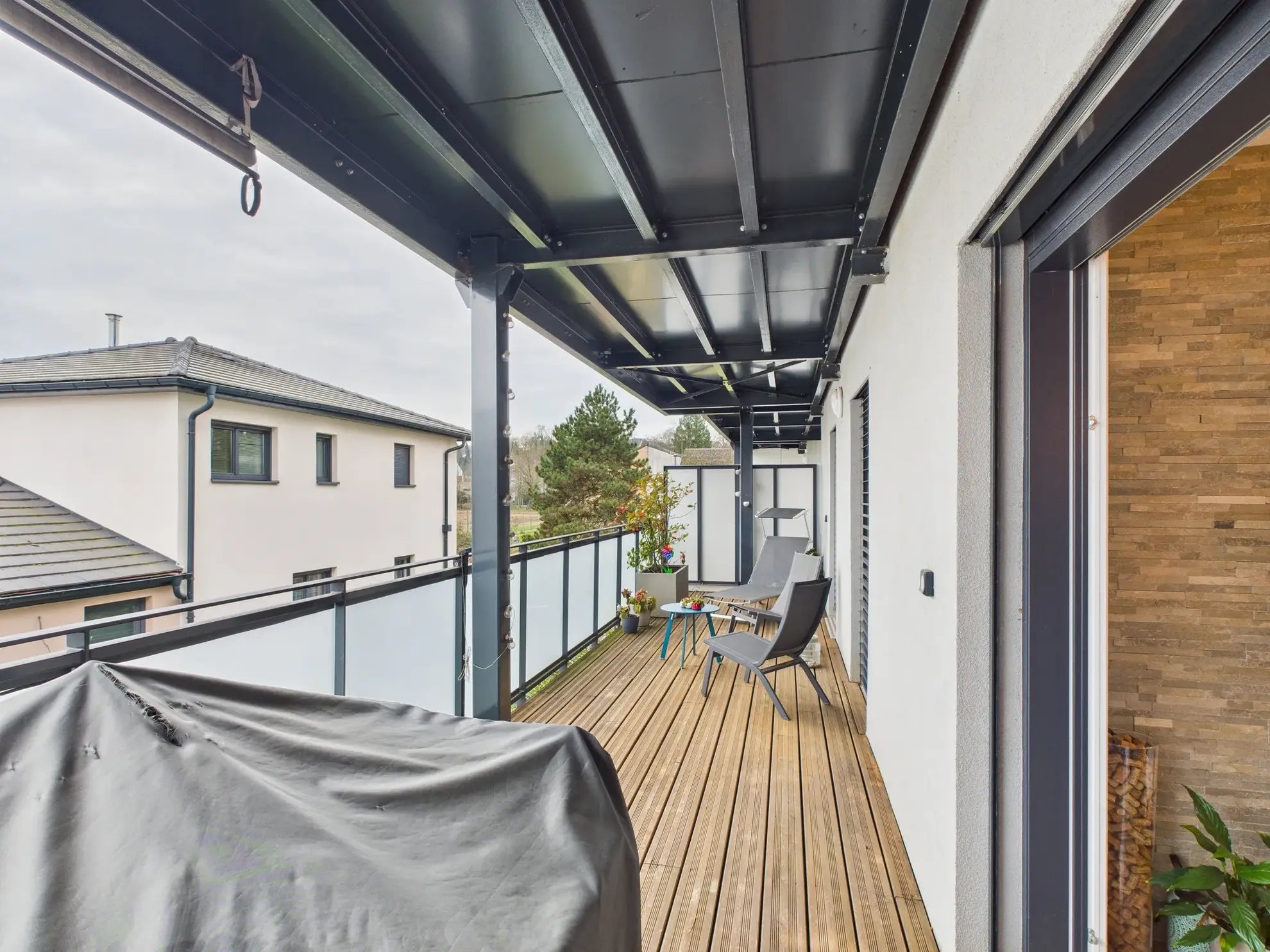 Appartement 3 pièces avec grande terrasse à Sierentz – Haut de gamme 