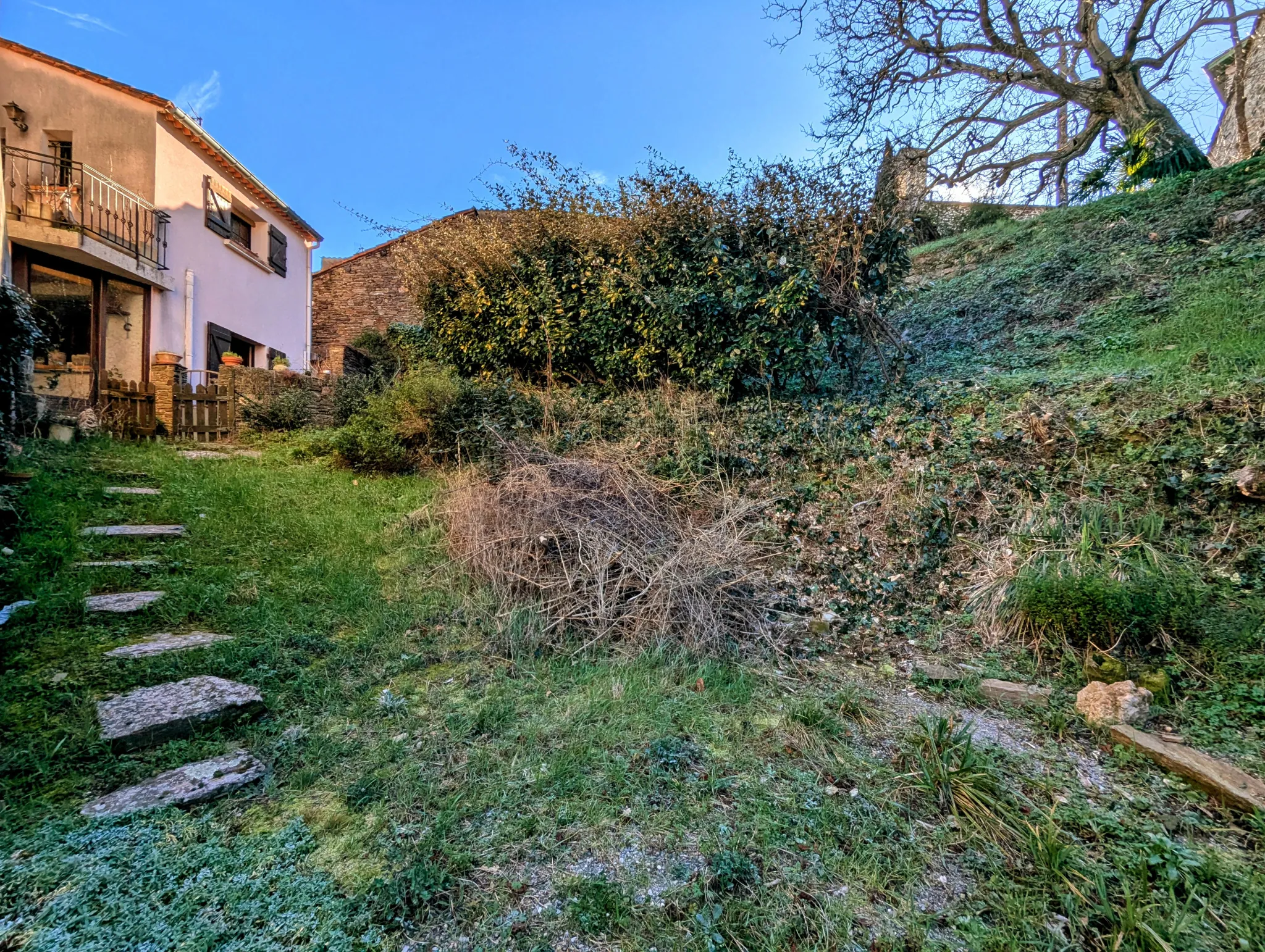 Charmante maison de village à Villecelle proche Lamalou-les-Bains