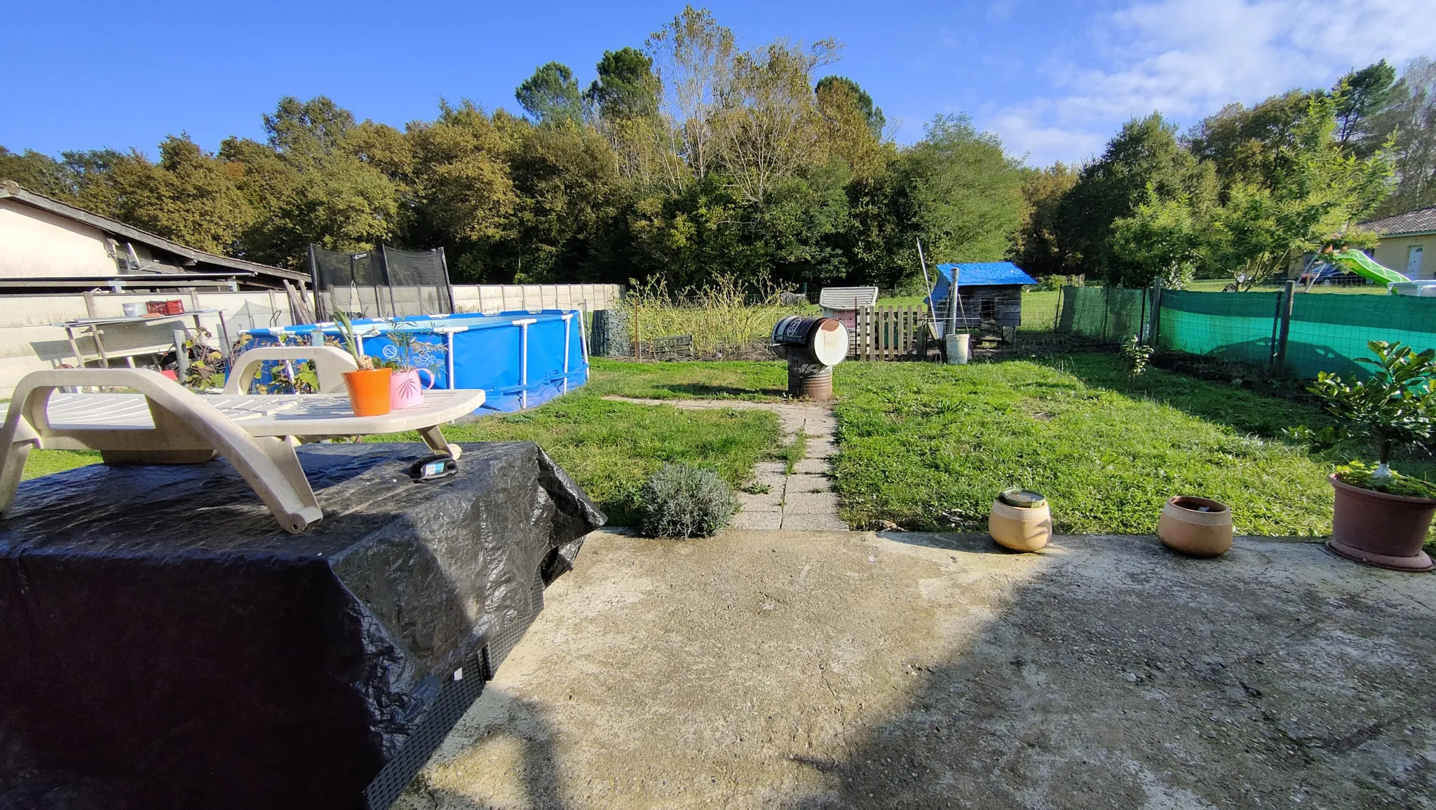 Maison contemporaine de 87 m² à Sauternes - 3 chambres, terrain clos, bon investissement 