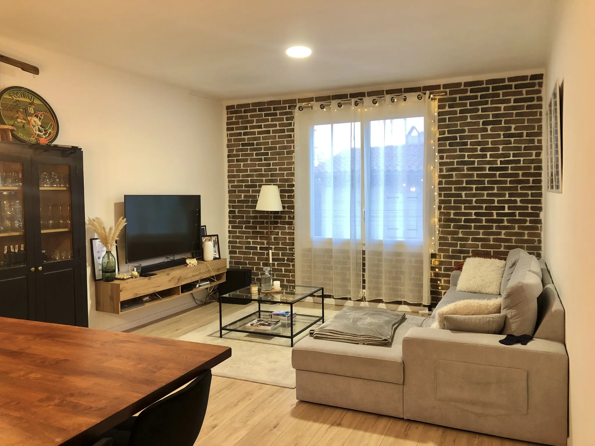 Maison de village rénovée avec garage et cour à Saint-Lys de 95 m²