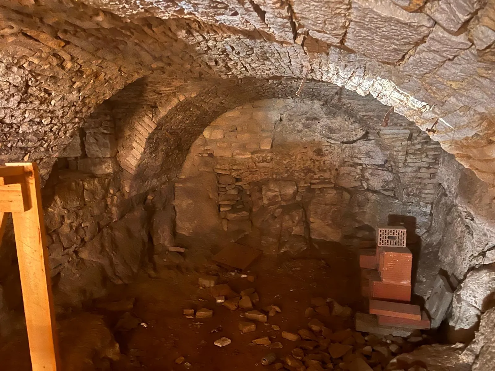 Appartement duplex lumineux de 127 m² avec terrasse et garage à Saint-Vit 