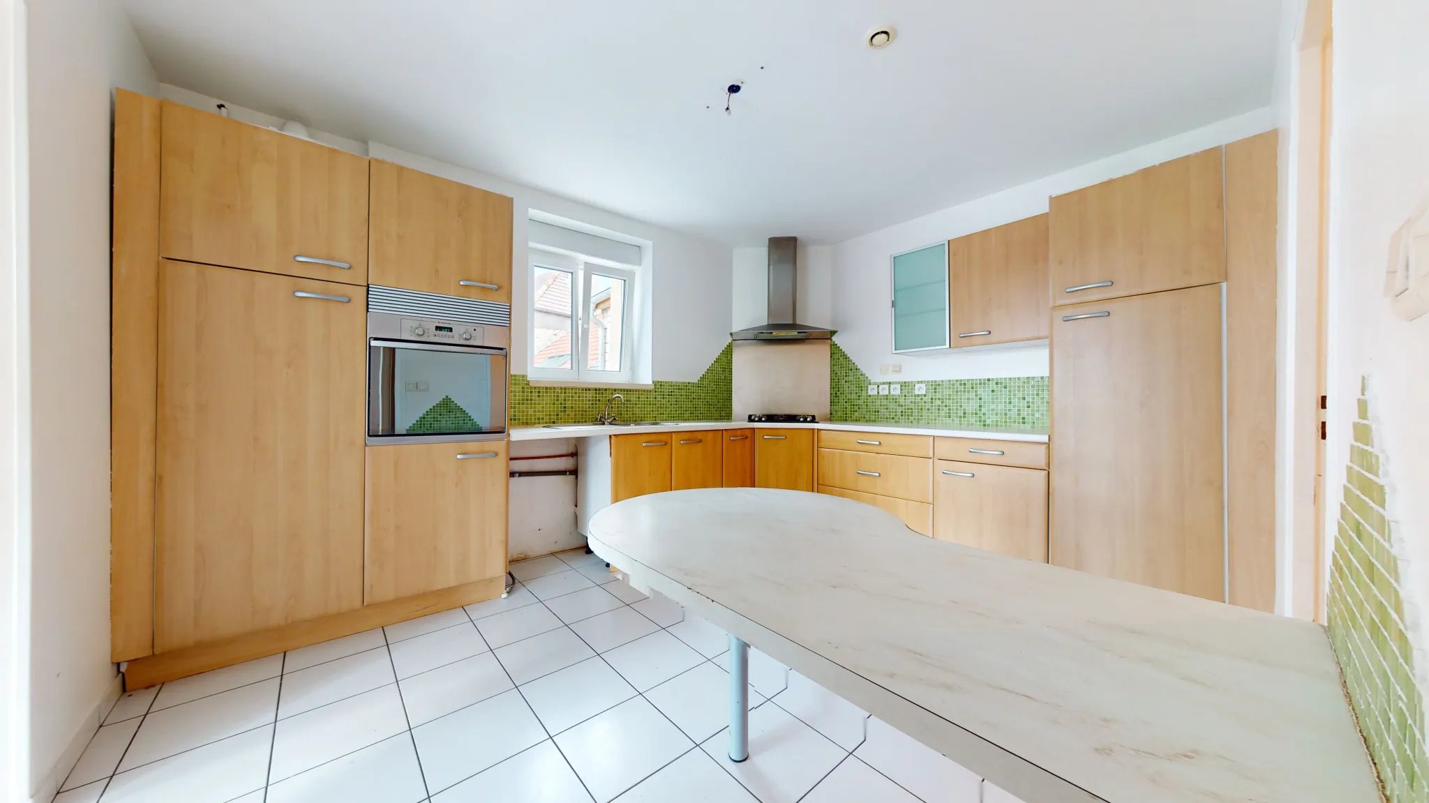 Appartement duplex lumineux de 127 m² avec terrasse et garage à Saint-Vit 