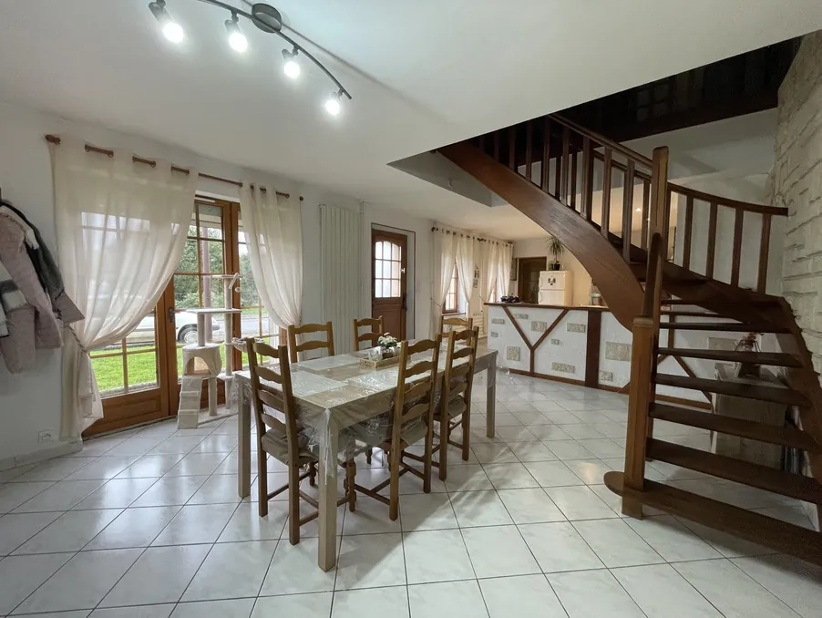 Maison rénovée avec terrasse et 2 chambres à Lesquielles Saint Germain 