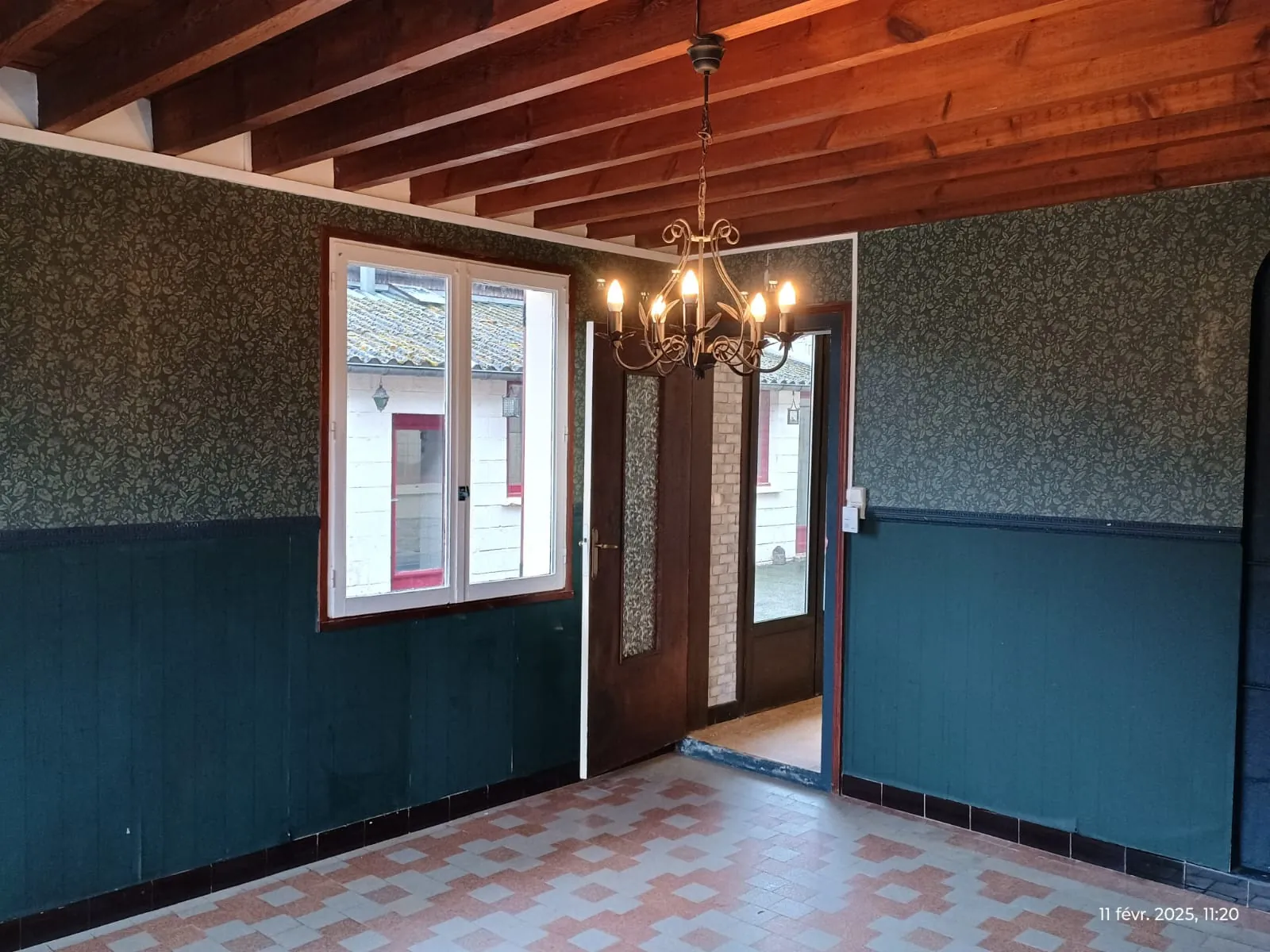 A vendre maison de village à Sorbais avec grand potentiel et garage 