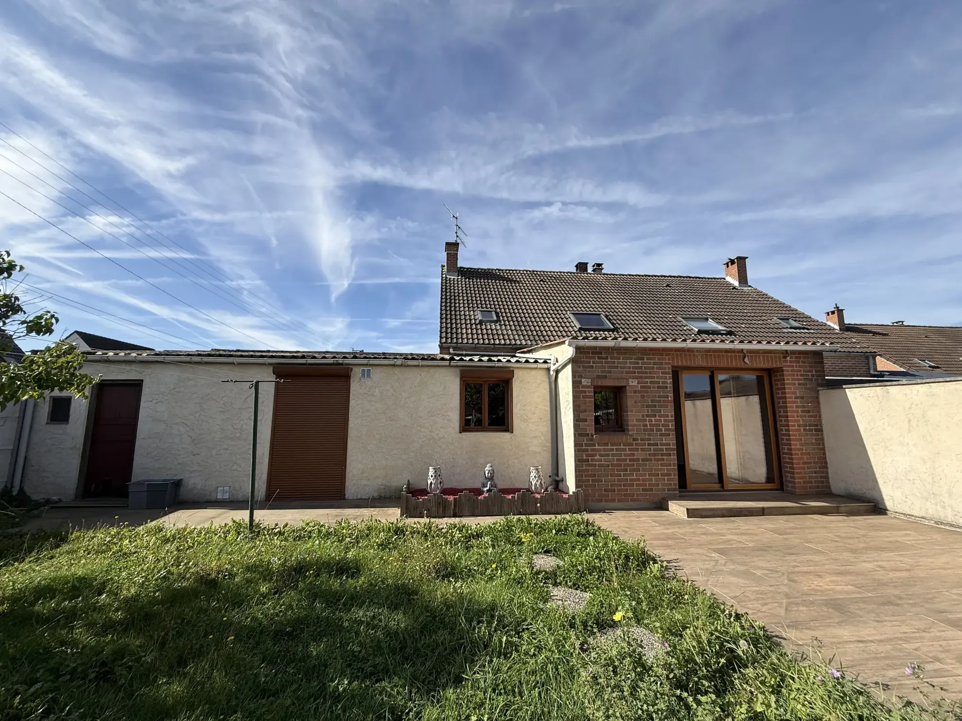 Belle maison familiale de 125 m² avec garage et jardin à Harnes 