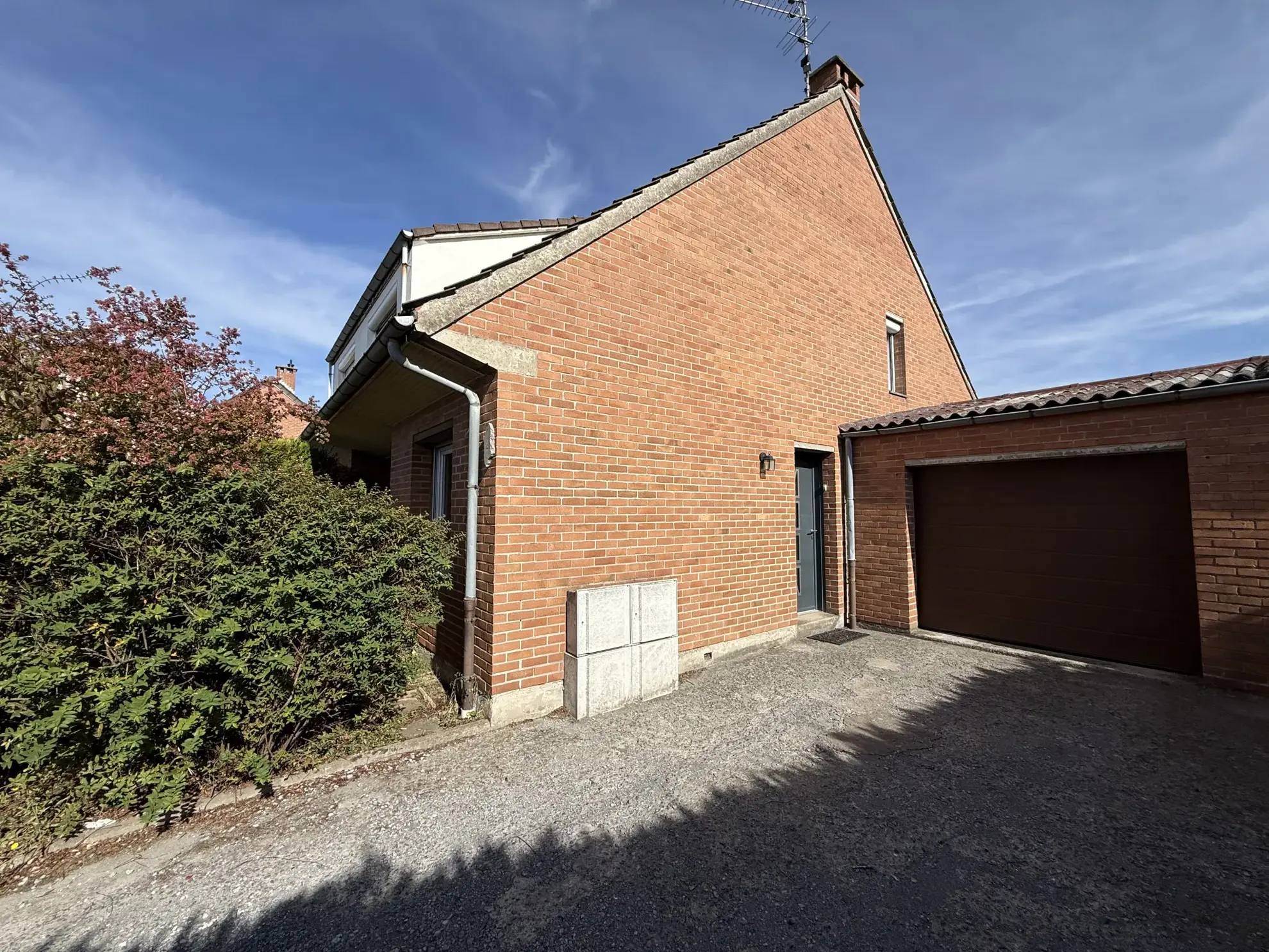 Belle maison familiale de 125 m² avec garage et jardin à Harnes 