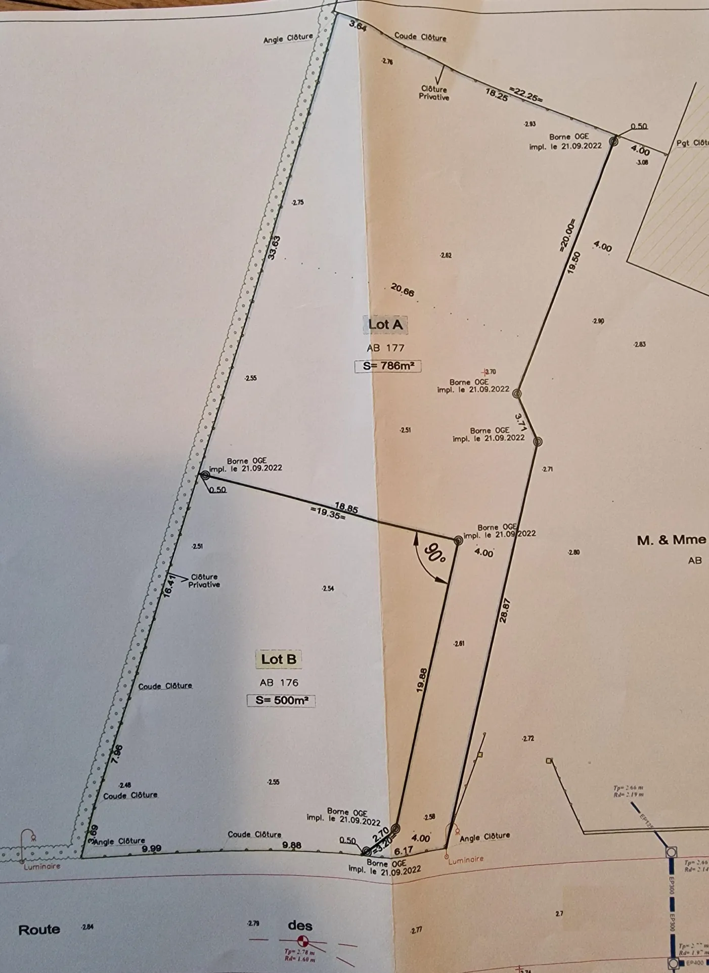 Terrain constructible de 786 m² à Bouin, proche commodités