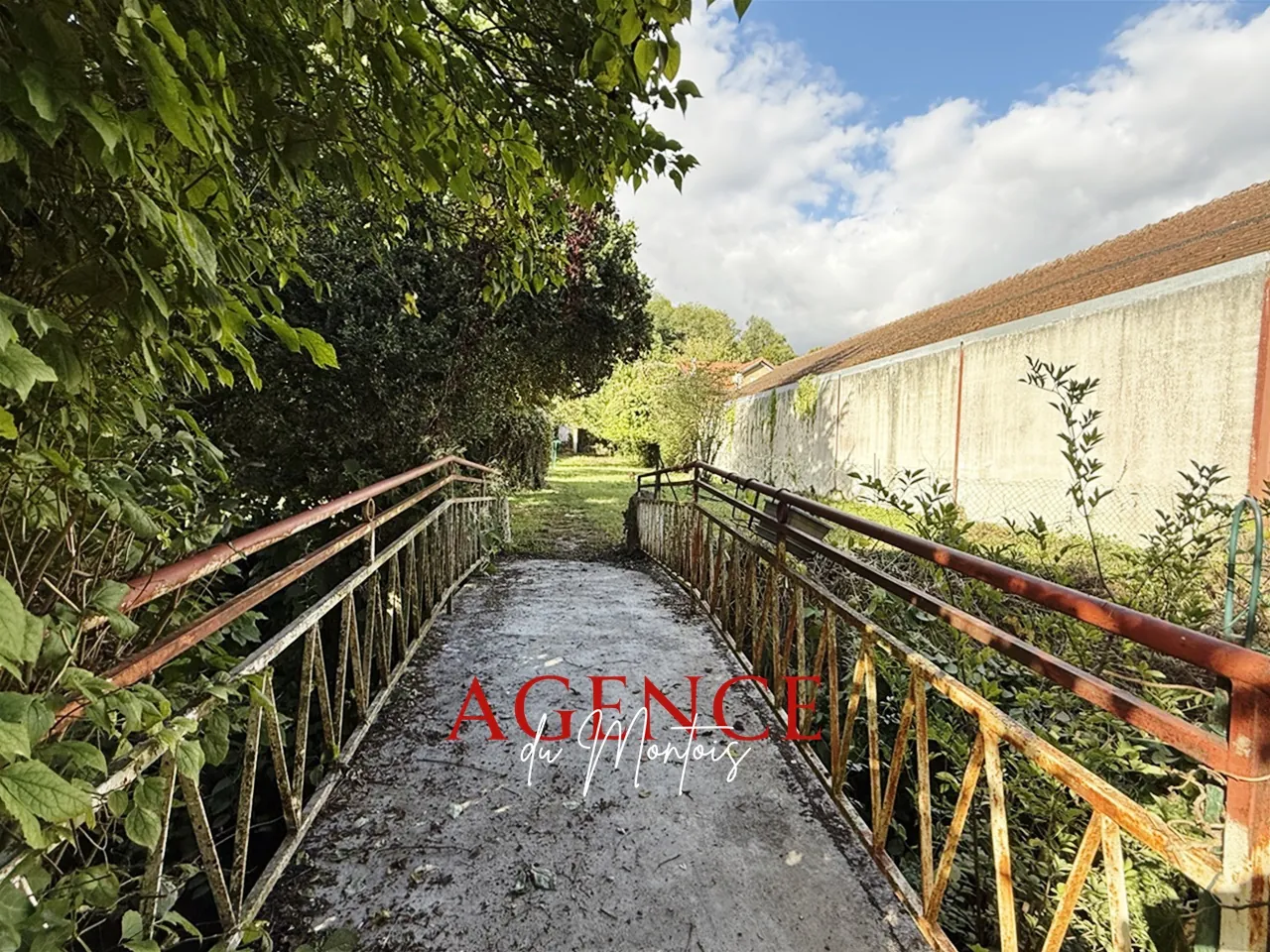 Maison à vendre à Donnemarie-Dontilly avec jardin et garage - Belle opportunité 