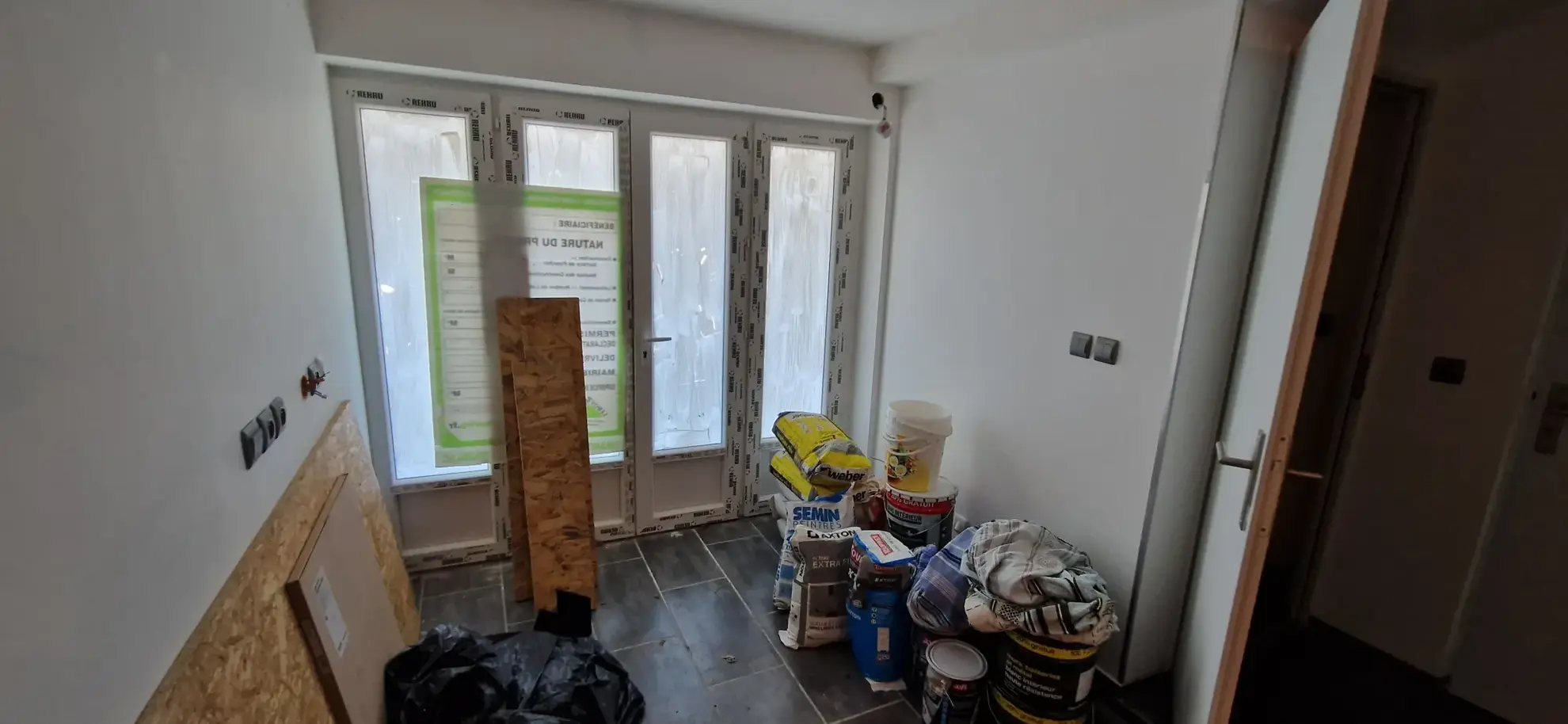 Appartement duplex de 76 m² avec garage aménagé à Avanne-Aveney 