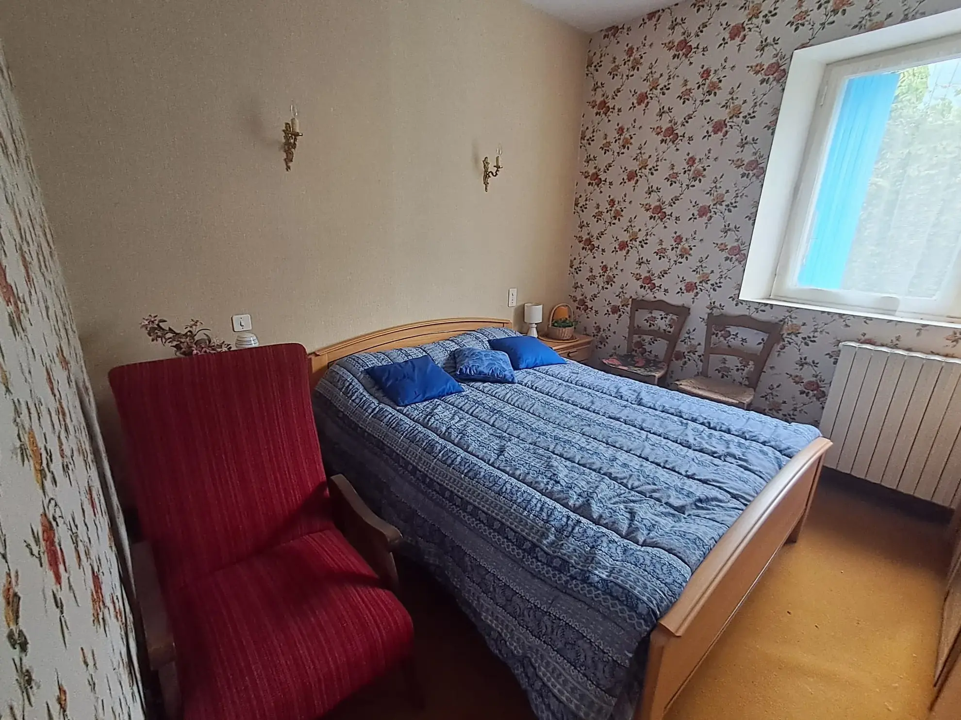 Maison à vendre avec appartement indépendant et grand potentiel à Saint-Rome de Cernon 