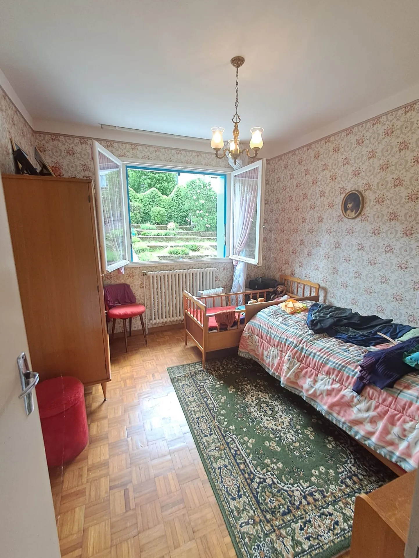 Maison à vendre avec appartement indépendant et grand potentiel à Saint-Rome de Cernon 