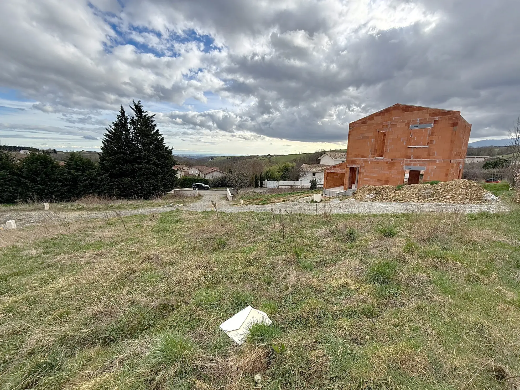 Terrains à bâtir viabilisés et libres de constructeur à Les Haies