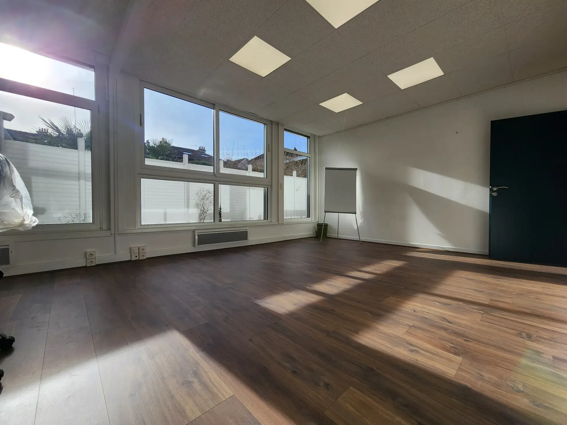 Ensemble de bureaux partagés à Épinal proche gare - 206 m² à vendre 