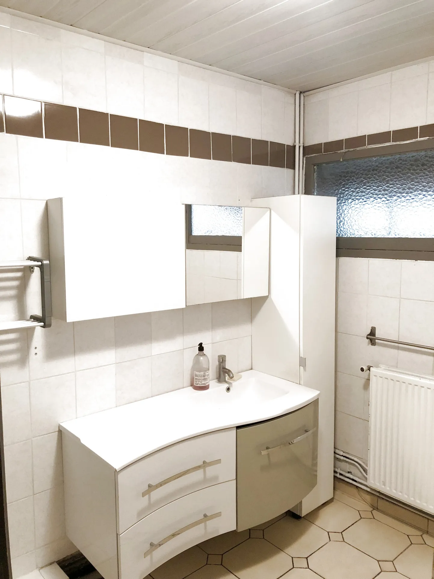 Belle maison semi-individuelle de 120m² à Auby avec jardin et garage 