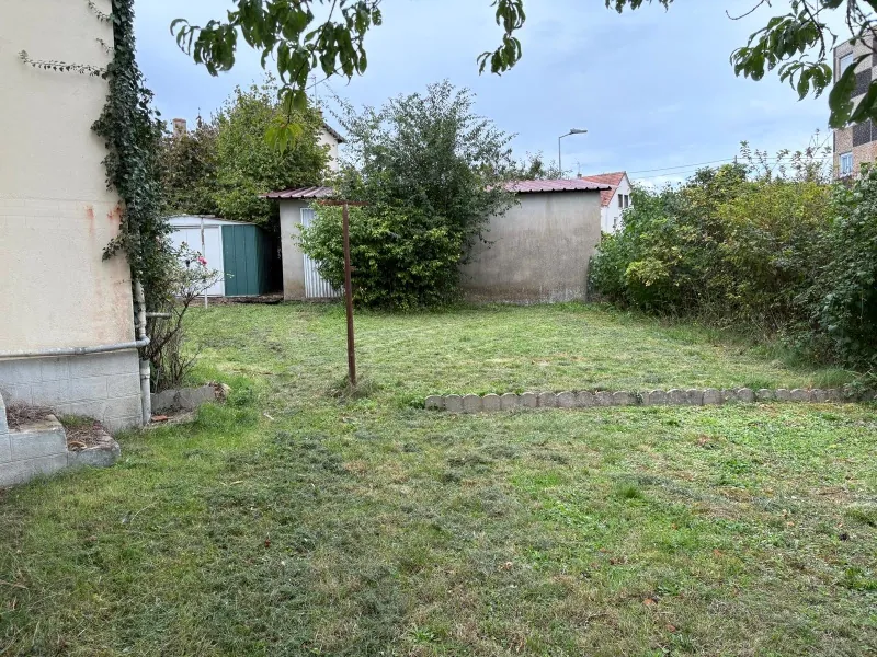 Maison indépendante avec 4 chambres, jardin et garage à Imphy proche de Nevers 