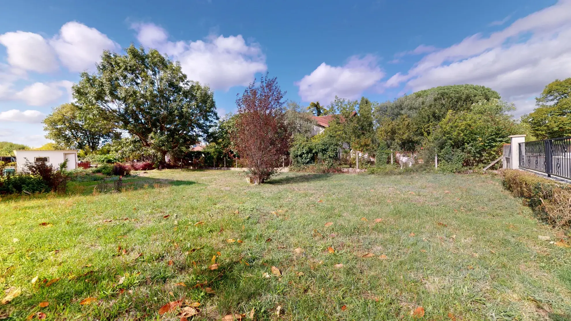 Terrain à bâtir de 535m² à La Salvetat-Saint-Gilles, idéalement situé