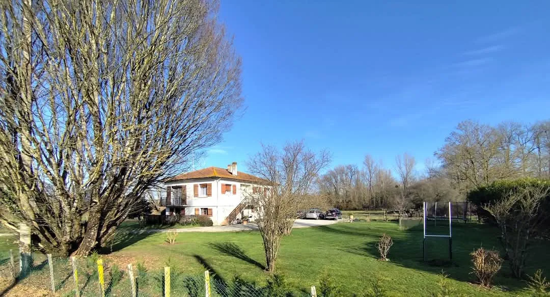 Maison à Duras 47120 avec grand terrain et environnement calme