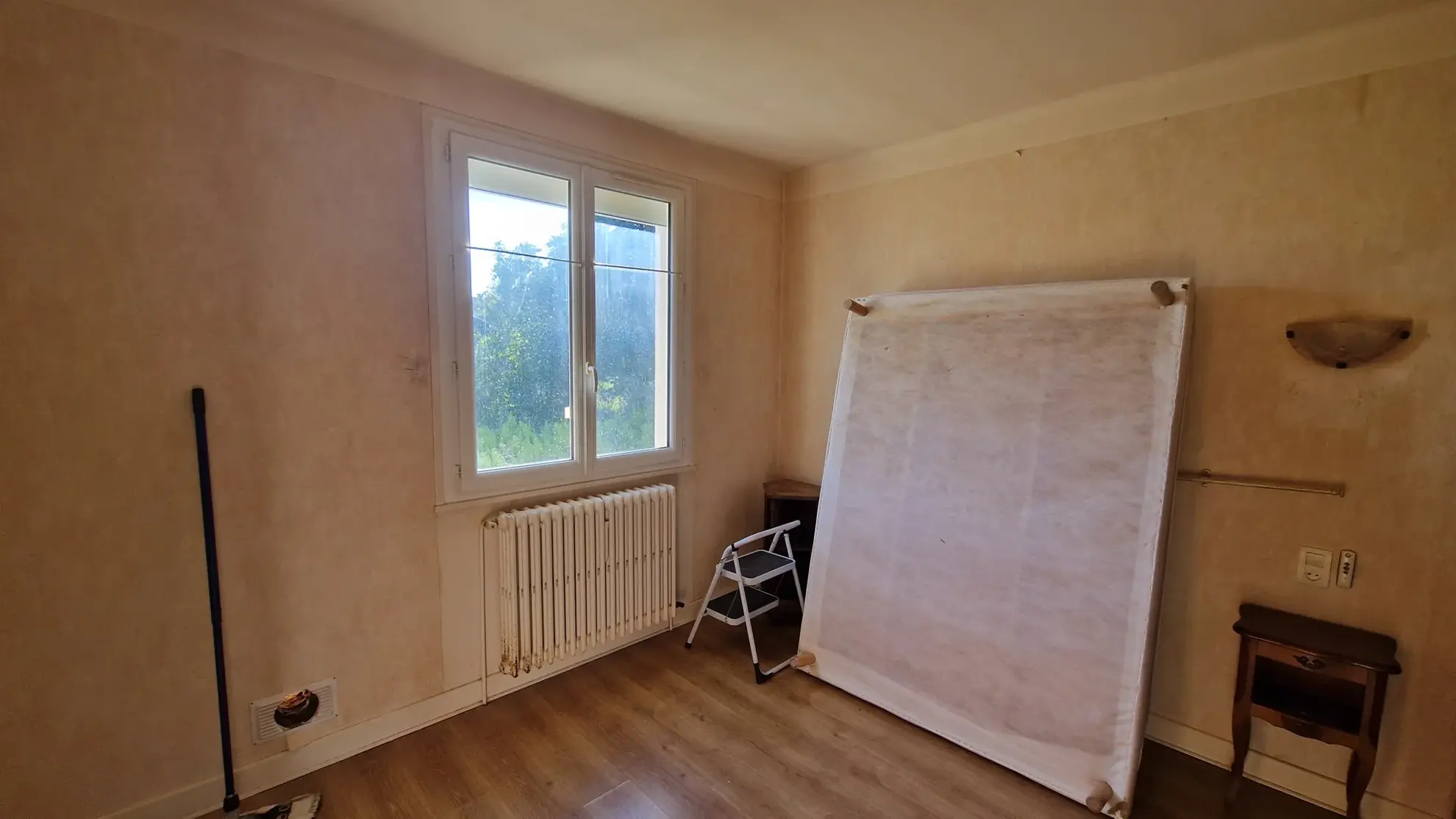 Villa indépendante à Millau de 119 m² avec terrain clos et travaux à prévoir 